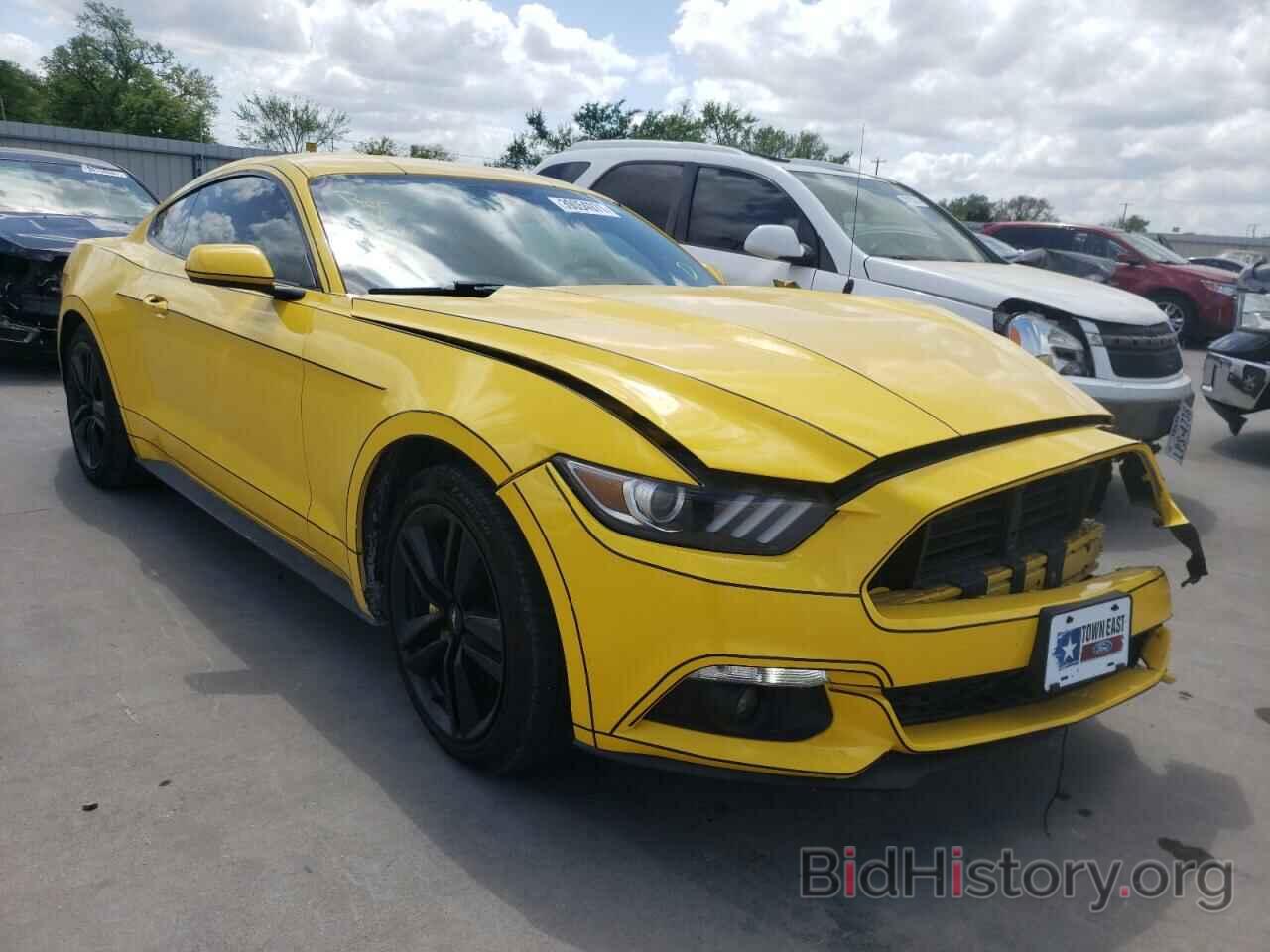 Photo 1FA6P8TH0F5332592 - FORD MUSTANG 2015