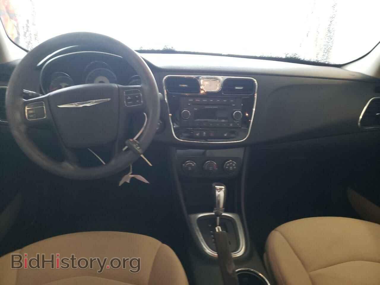 2012 CHRYSLER 200 - VIN: 1C3CCBAG6CN228382 - Фото 8