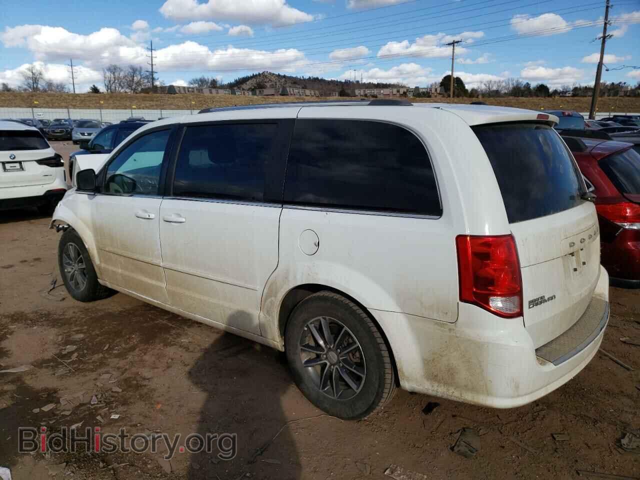 2017 DODGE CARAVAN - VIN: 2C4RDGCG8HR805663 - Фото 2