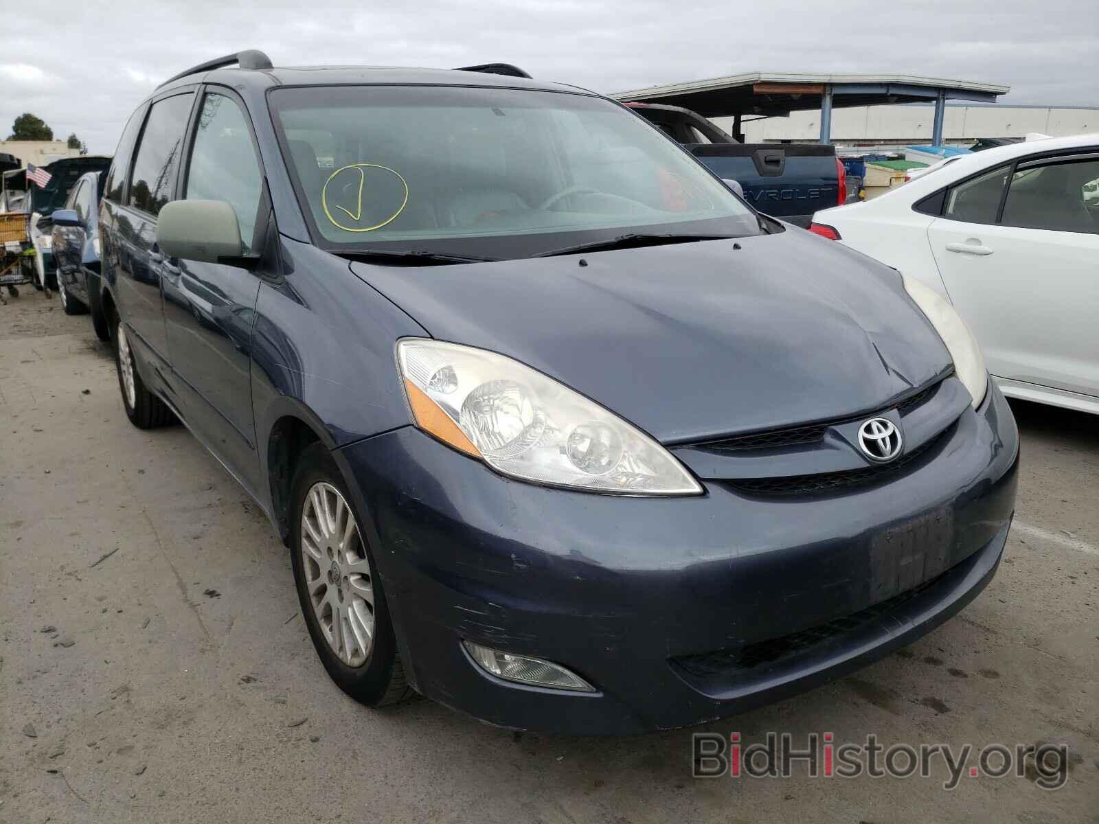 Photo 5TDYK4CC0AS325708 - TOYOTA SIENNA 2010