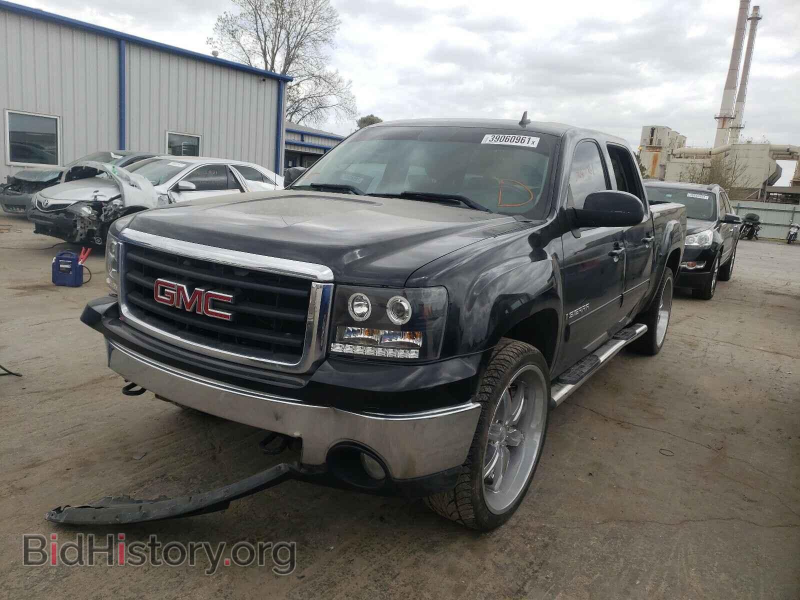 2008 GMC SIERRA - VIN: 3GTEC13098G305583 - Фото 2
