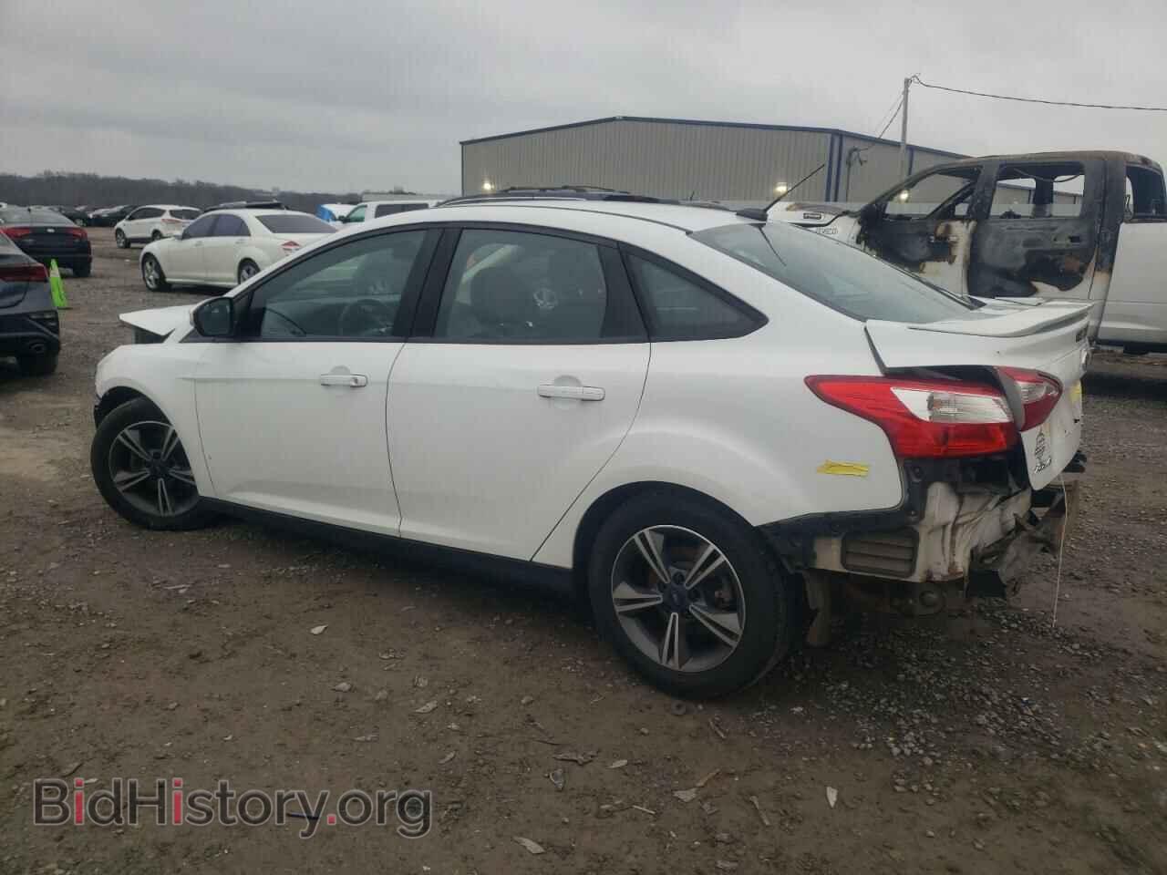 2014 FORD FOCUS - VIN: 1FADP3F29EL141703 - Фото 2