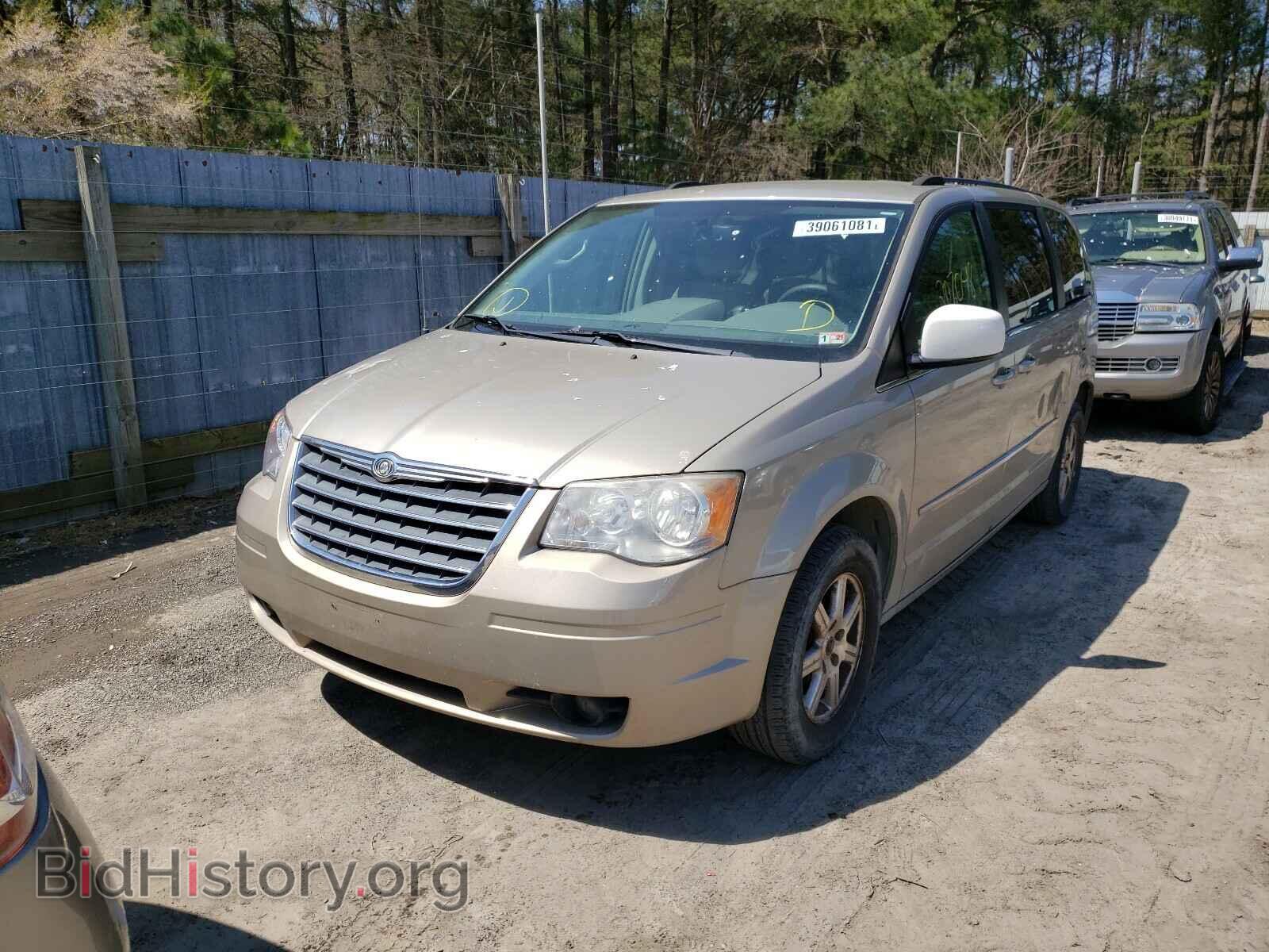 2009 CHRYSLER MINIVAN - VIN: 2A8HR54199R678962 - Фото 2