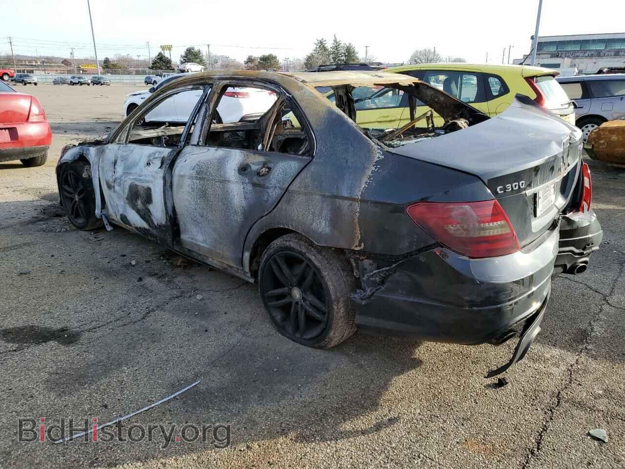 2012 MERCEDES-BENZ C-CLASS - VIN: WDDGF8BB8CA685394 - Фото 2