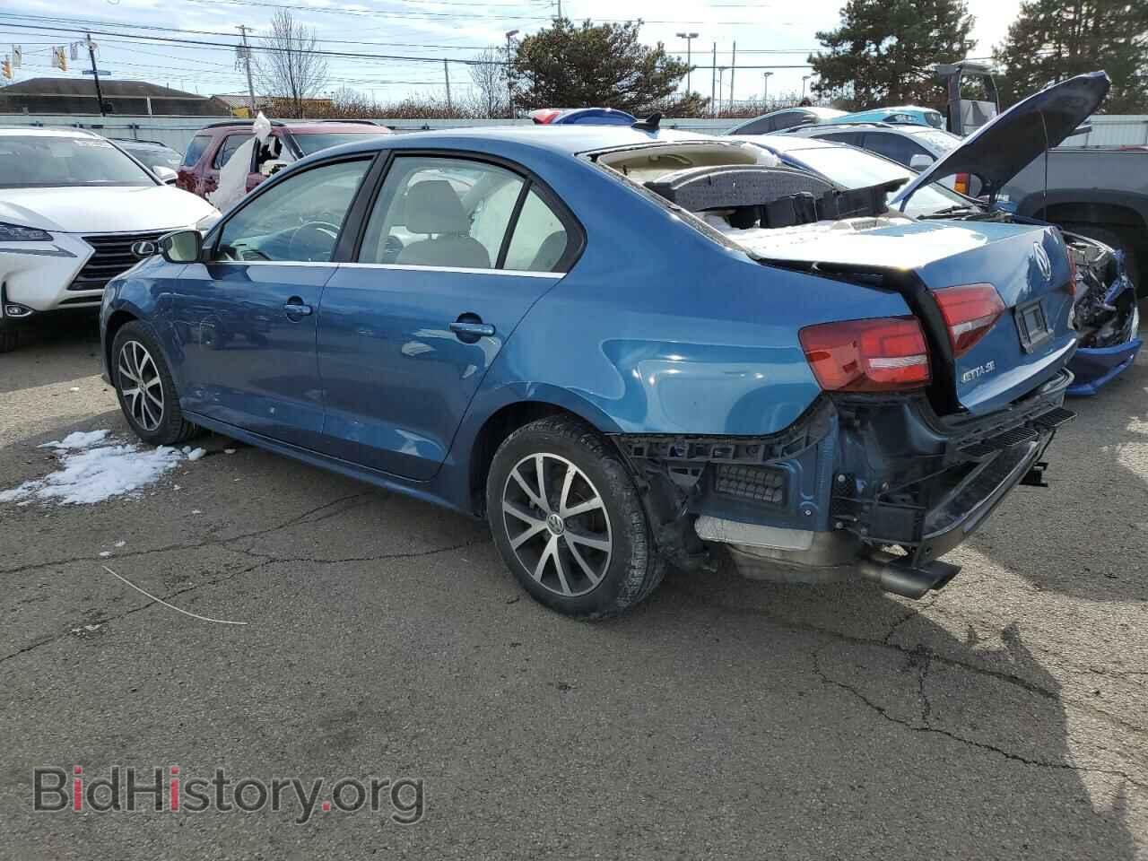 2017 VOLKSWAGEN JETTA - VIN: 3VWDB7AJXHM331122 - Фото 2