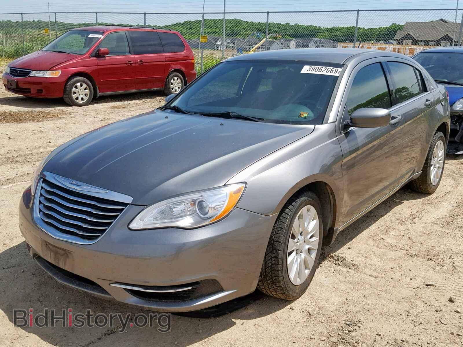 2012 CHRYSLER 200 - VIN: 1C3CCBABXCN292543 - Фото 2