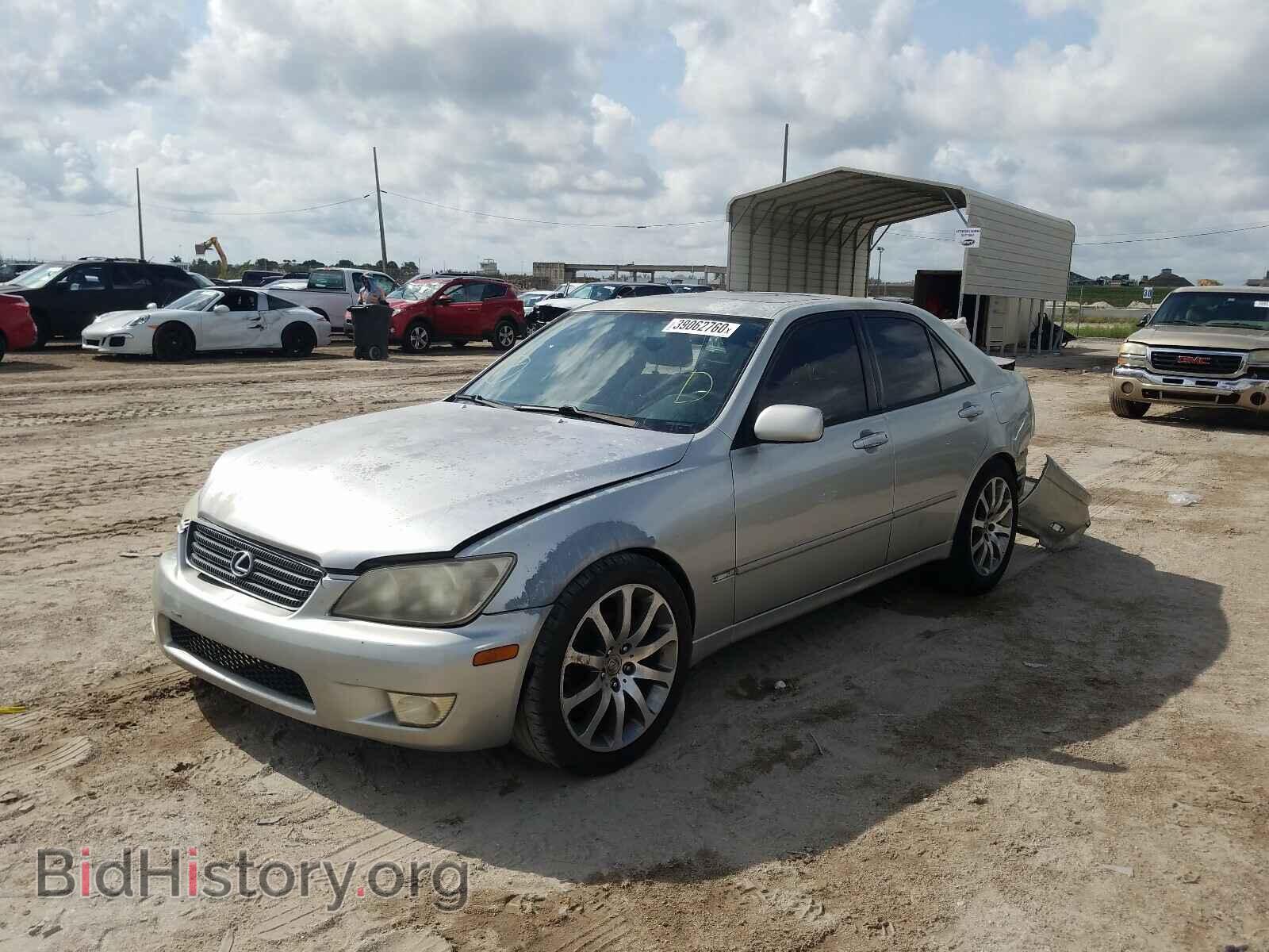 2001 LEXUS IS - VIN: JTHBD182110019956 - Фото 2