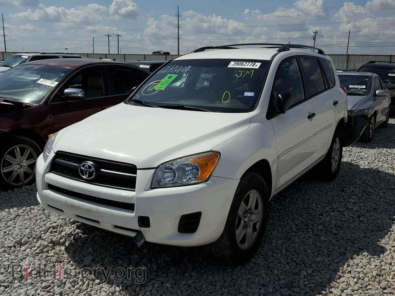 2011 TOYOTA RAV4 - VIN: 2T3BF4DV0BW084128 - Фото 2