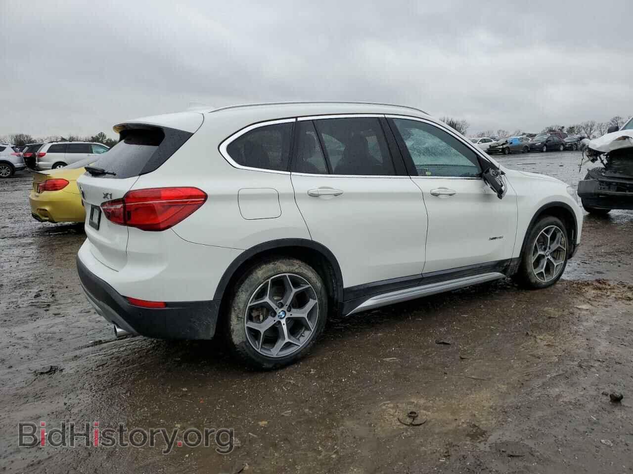 2017 BMW X1 - VIN: WBXHT3C35H5F72686 - Фото 3