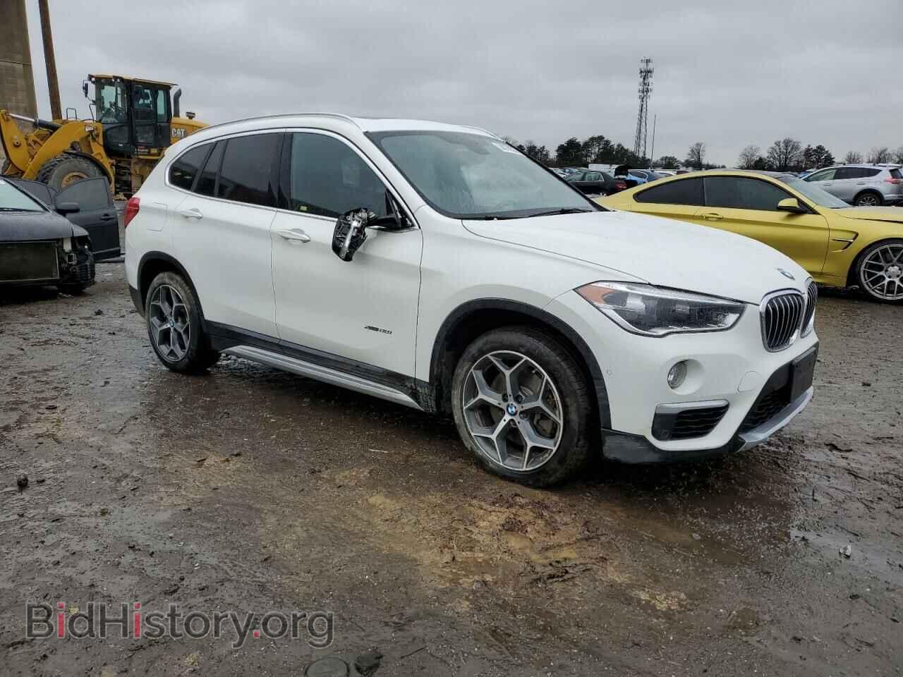 2017 BMW X1 - VIN: WBXHT3C35H5F72686 - Фото 4