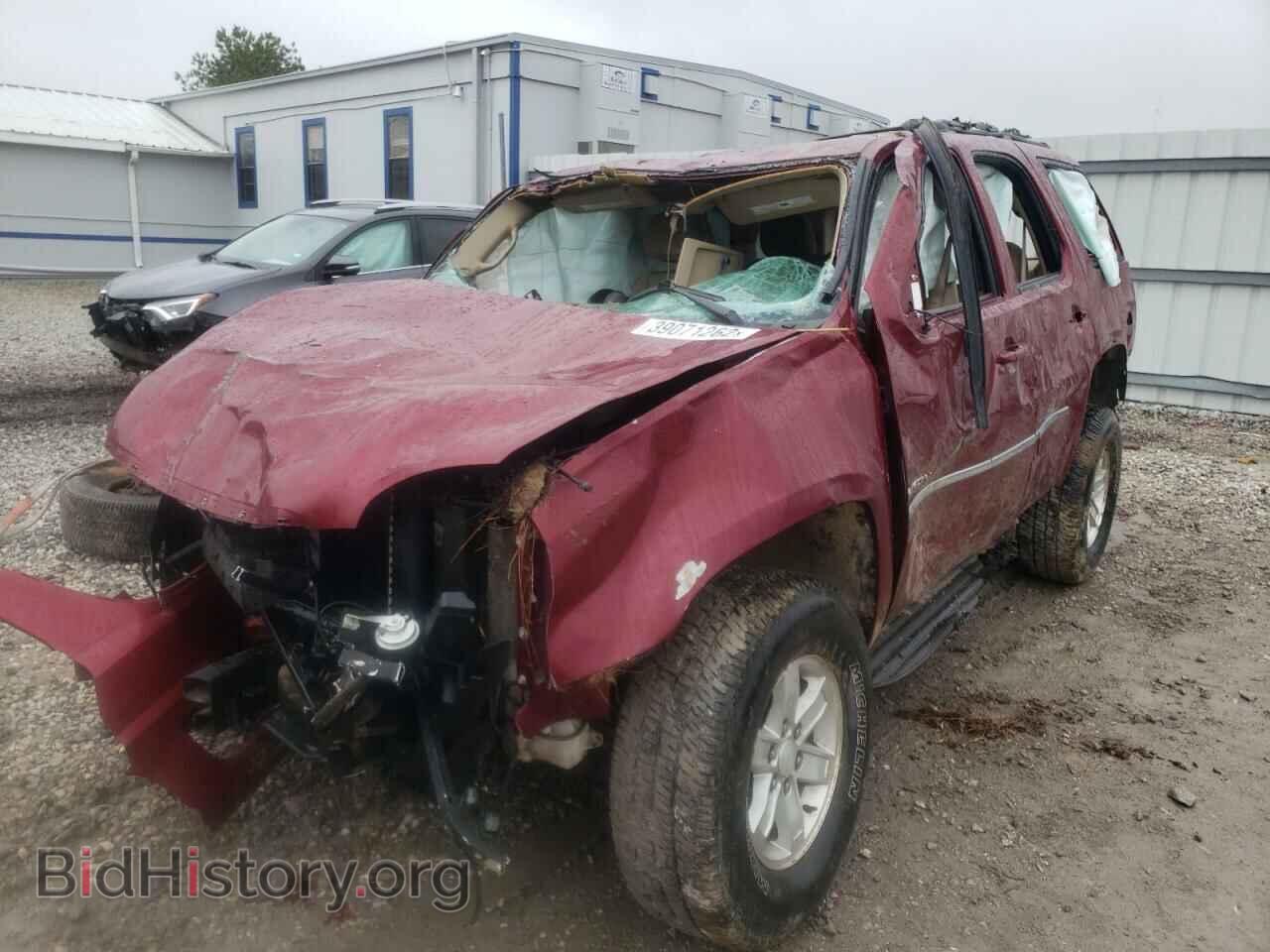 2011 GMC YUKON - VIN: 1GKS2AE02BR144928 - Фото 2