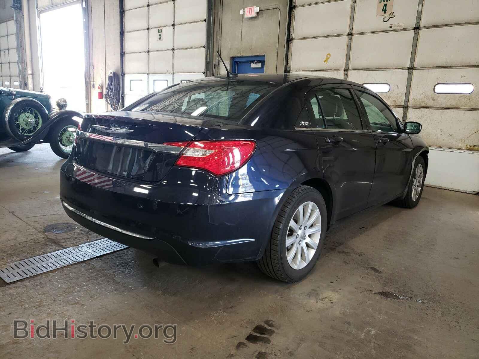 2011 CHRYSLER 200 - VIN: 1C3BC1FB5BN579785 - Photo 4