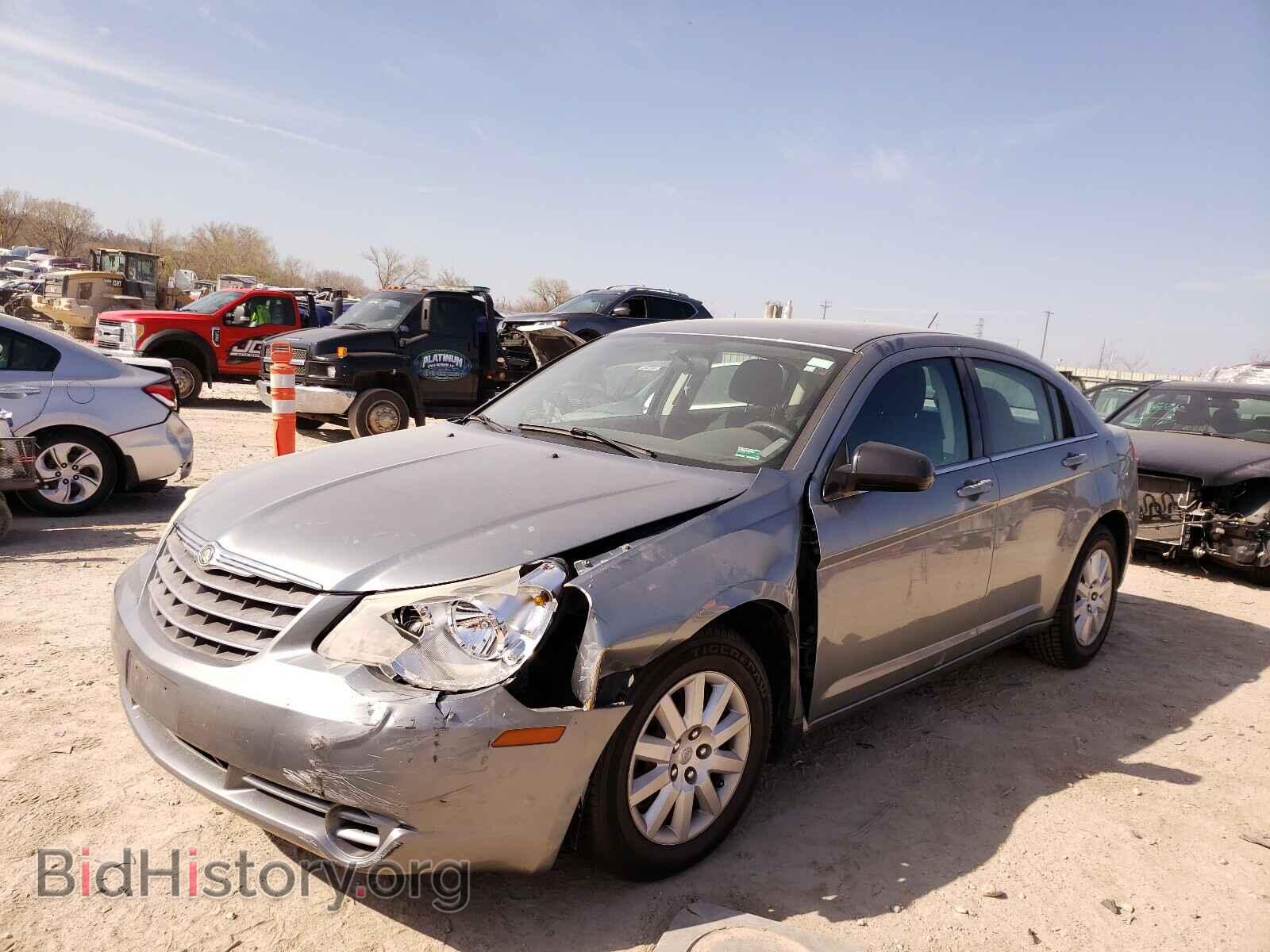 2010 CHRYSLER SEBRING - VIN: 1C3CC4FB8AN103003 - Фото 2