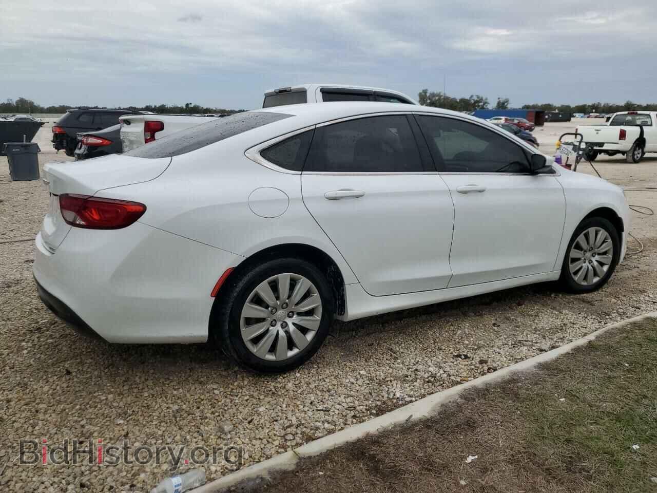 2016 CHRYSLER 200 - VIN: 1C3CCCFB8GN185771 - Фото 3