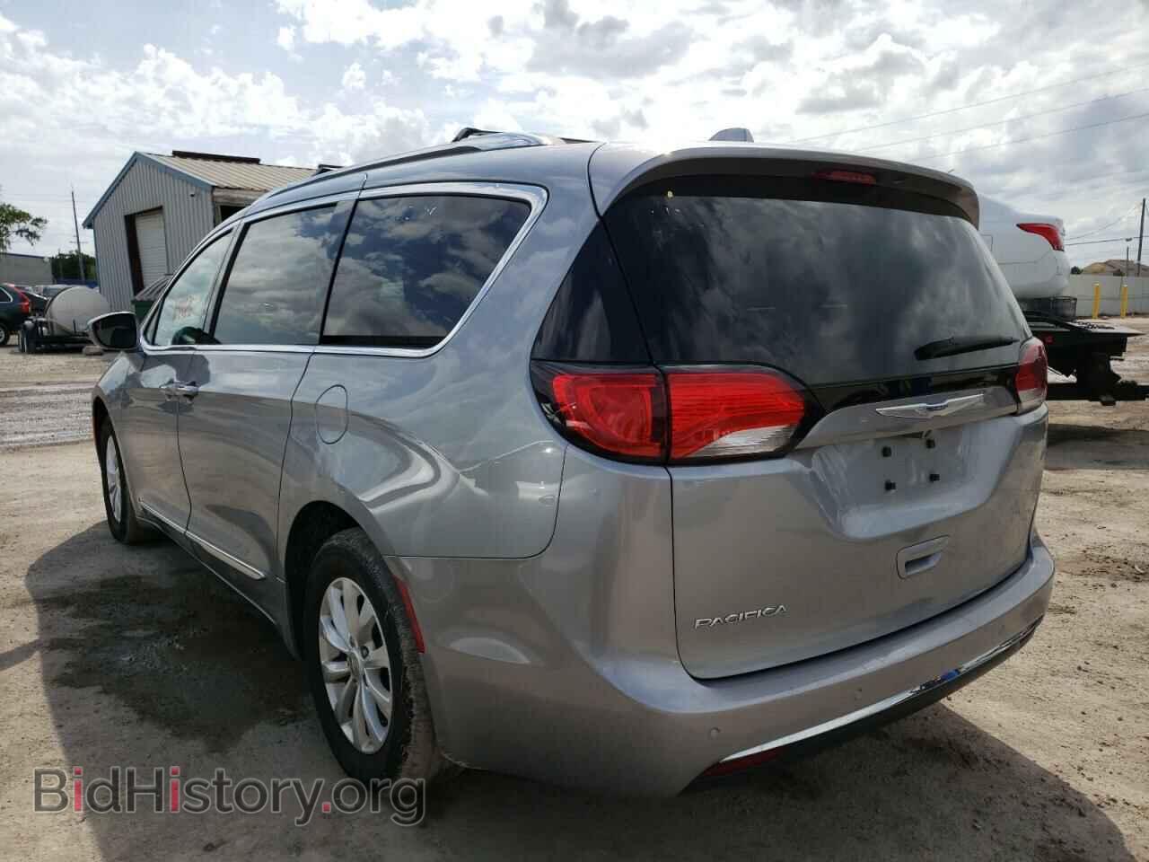 2019 CHRYSLER PACIFICA - VIN: 2C4RC1BG0KR650972 - Photo 3