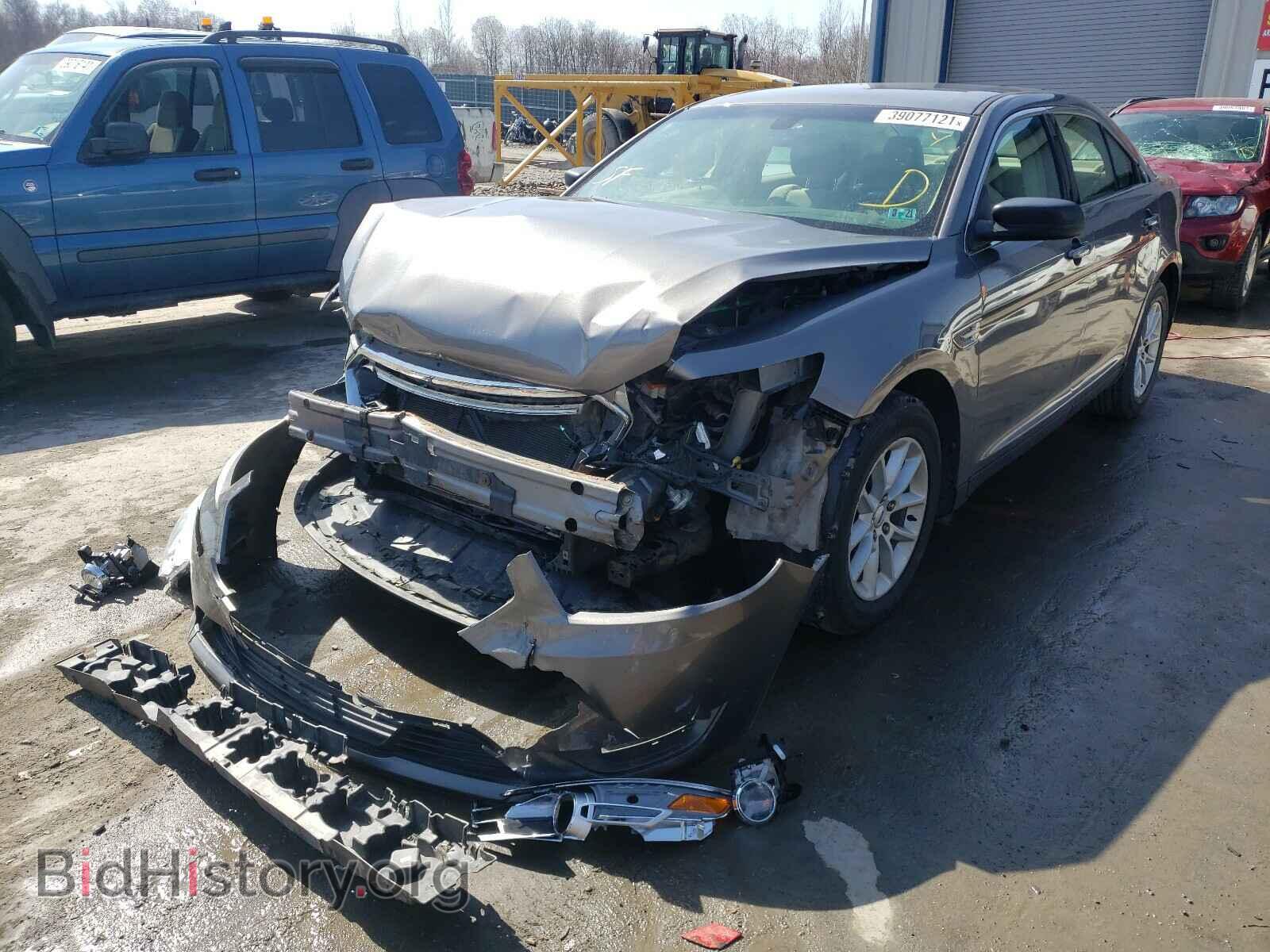 2013 FORD TAURUS - VIN: 1FAHP2D80DG192064 - Photo 2