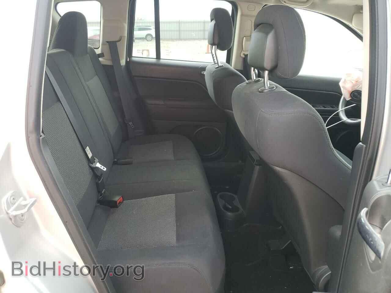 2011 JEEP COMPASS - VIN: 1J4NT1FB7BD139768 - Photo 6