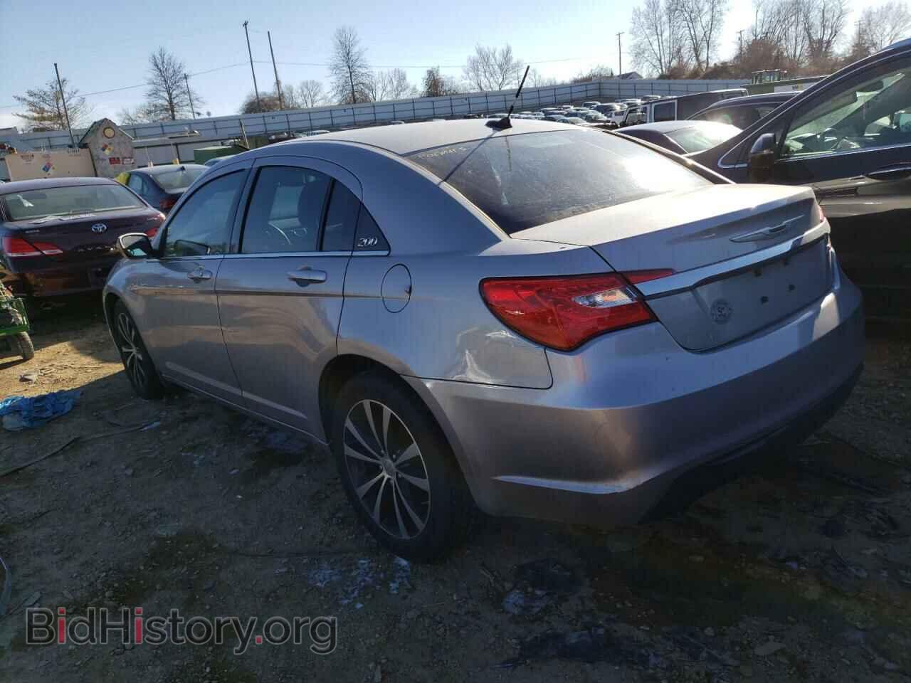 2013 CHRYSLER 200 - VIN: 1C3CCBCG9DN574439 - Photo 2