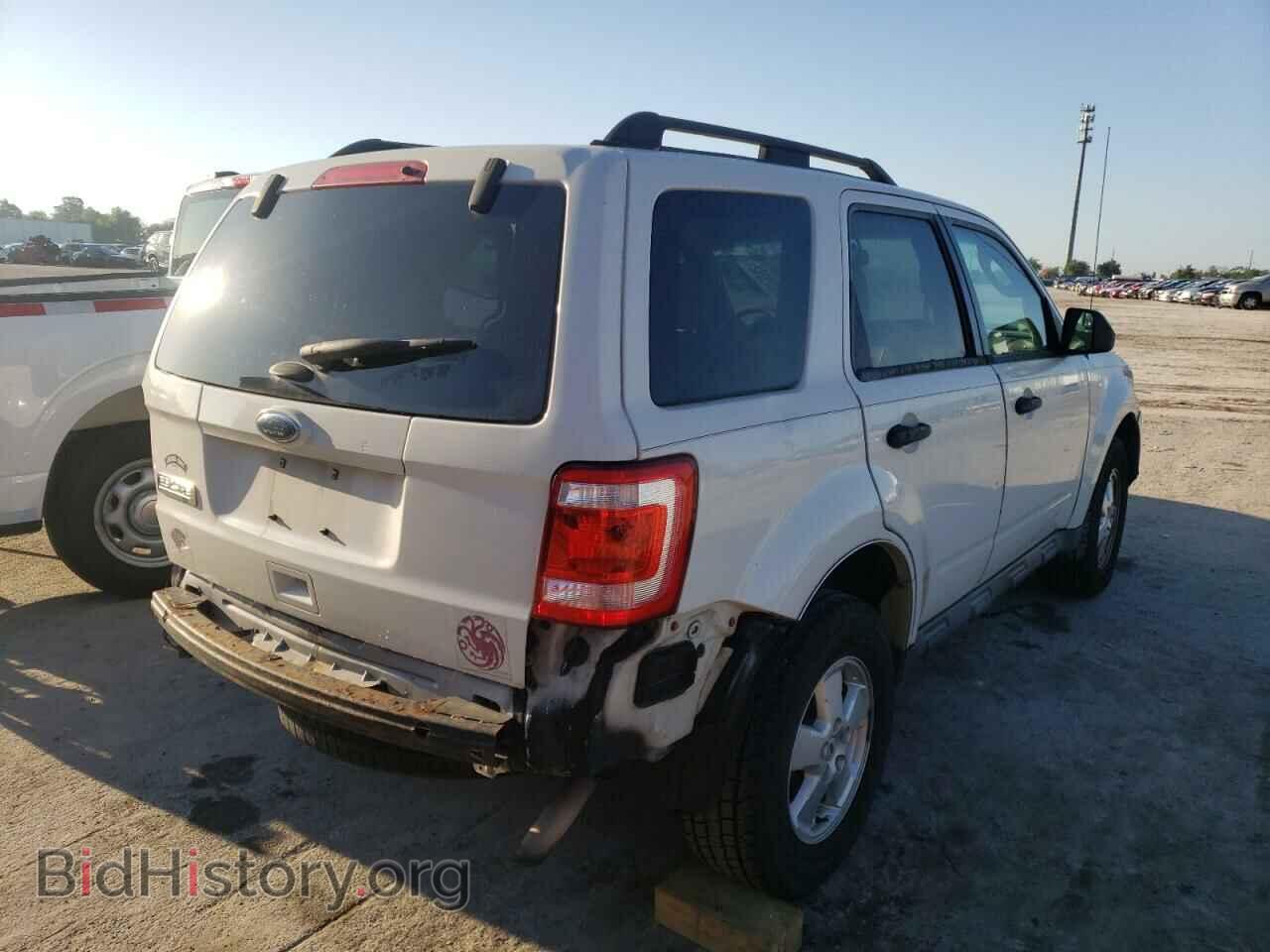 2011 FORD ESCAPE - VIN: 1FMCU0D74BKB92647 - Фото 4