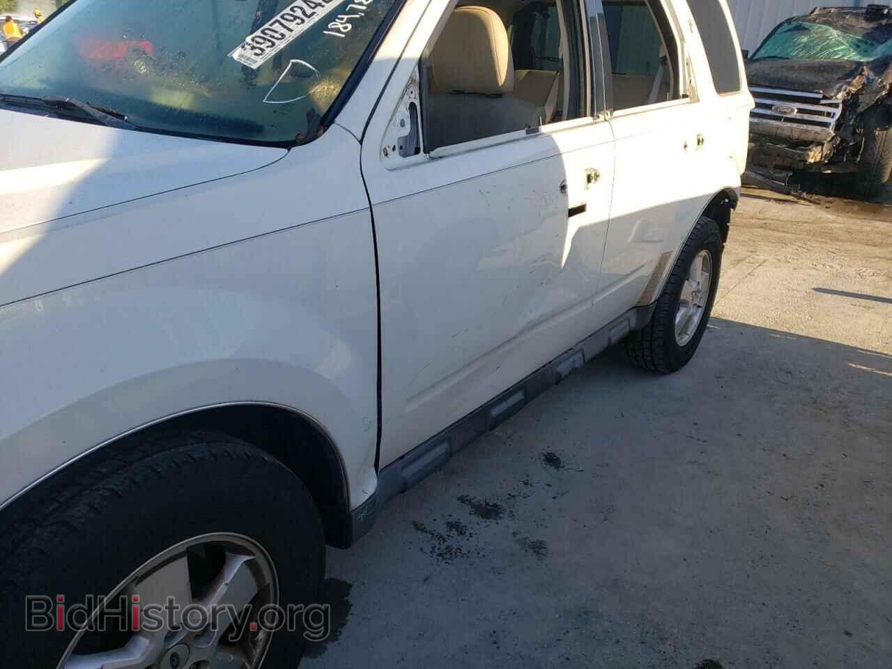 2011 FORD ESCAPE - VIN: 1FMCU0D74BKB92647 - Фото 9