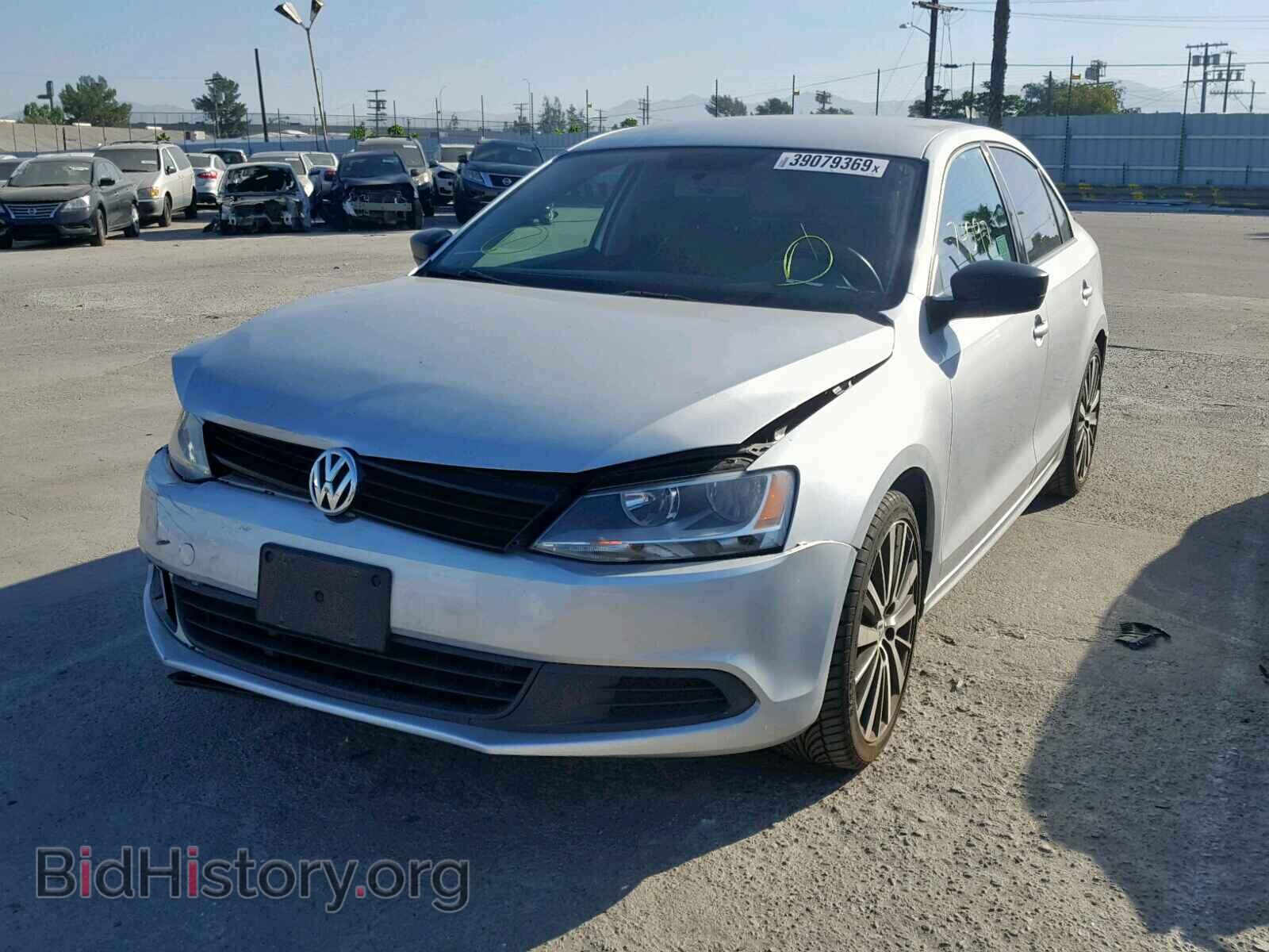 2014 VOLKSWAGEN JETTA - VIN: 3VW2K7AJ7EM229909 - Photo 2