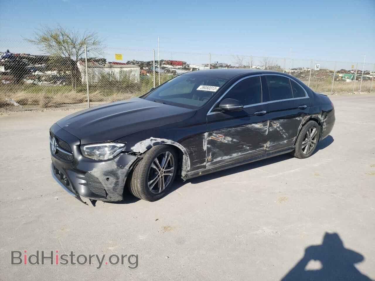 Фотография W1KZF8DB9MA920215 - MERCEDES-BENZ E-CLASS 2021