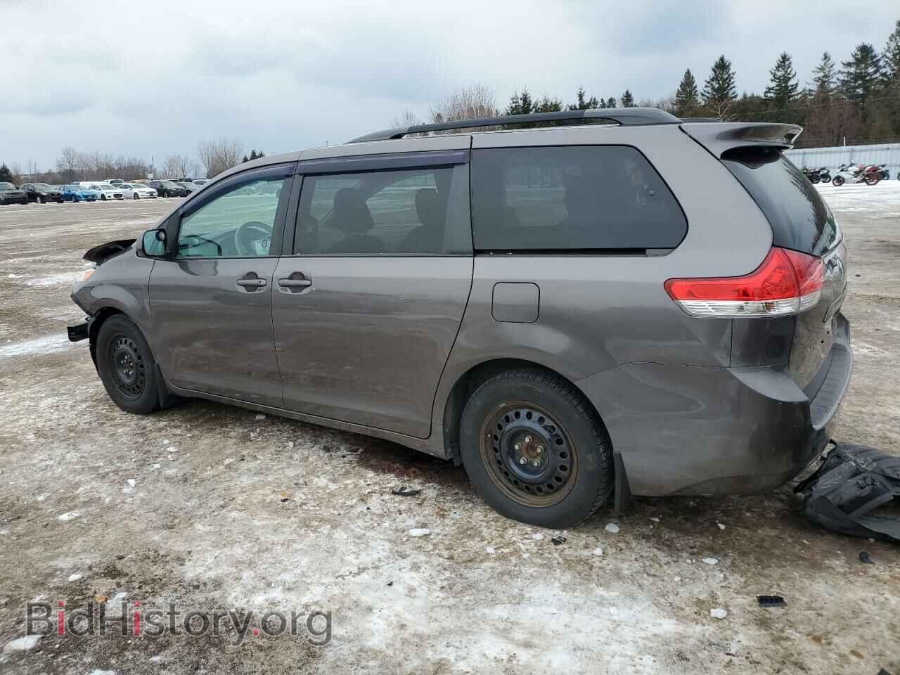 2014 TOYOTA All Models - VIN: 5TDKK3DCXES462420 - Фото 2
