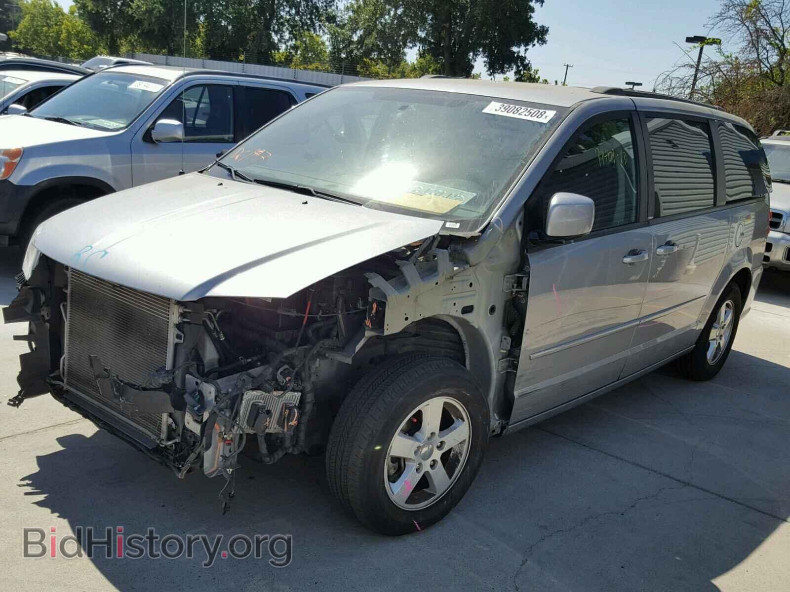 2013 DODGE CARAVAN - VIN: 2C4RDGCG8DR625738 - Фото 2