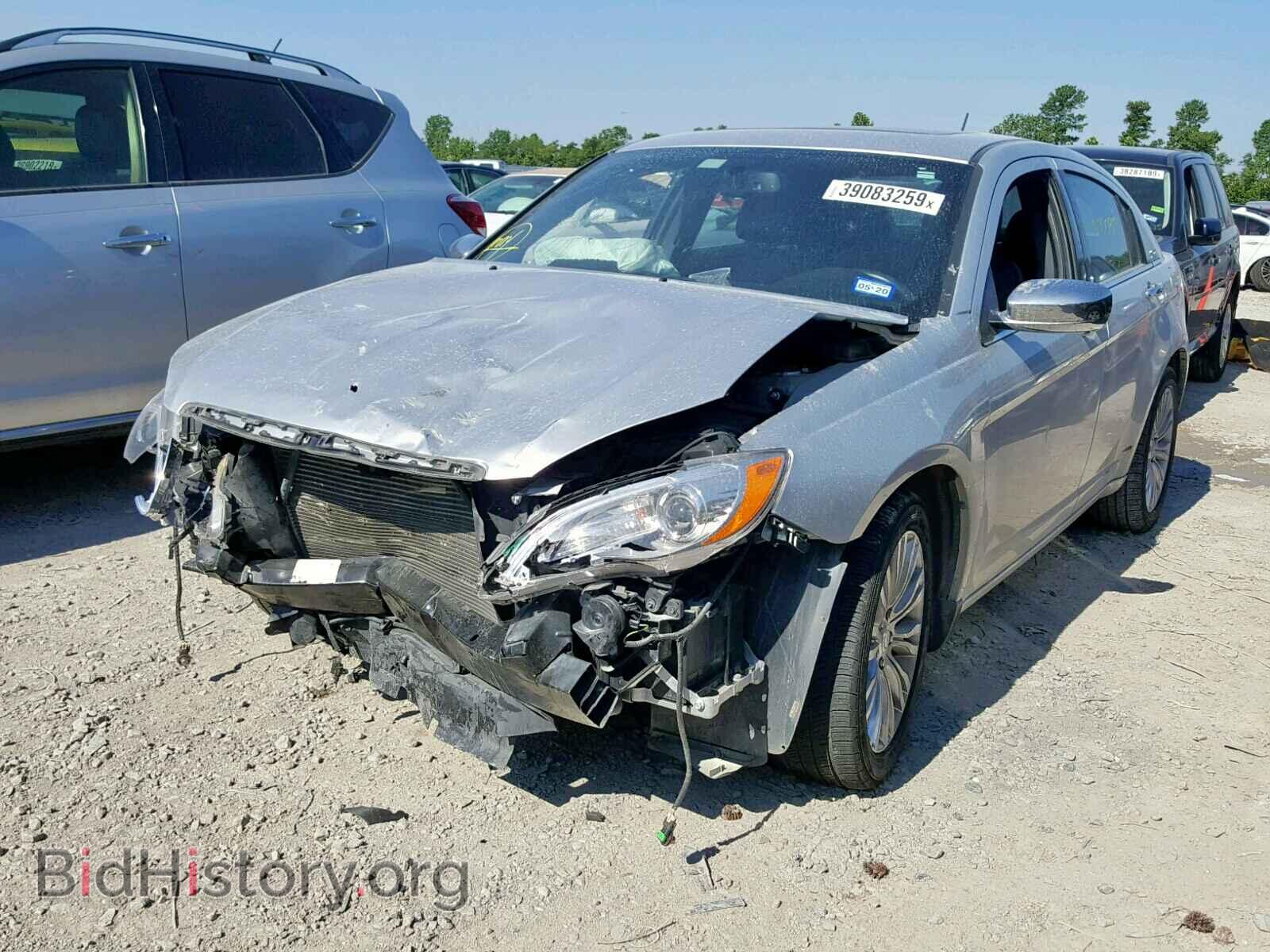 2012 CHRYSLER 200 - VIN: 1C3CCBCG2CN101562 - Фото 2