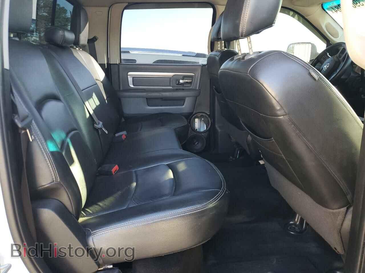 2015 RAM All Models - VIN: 3C6UR5DL3FG623519 - Photo 6