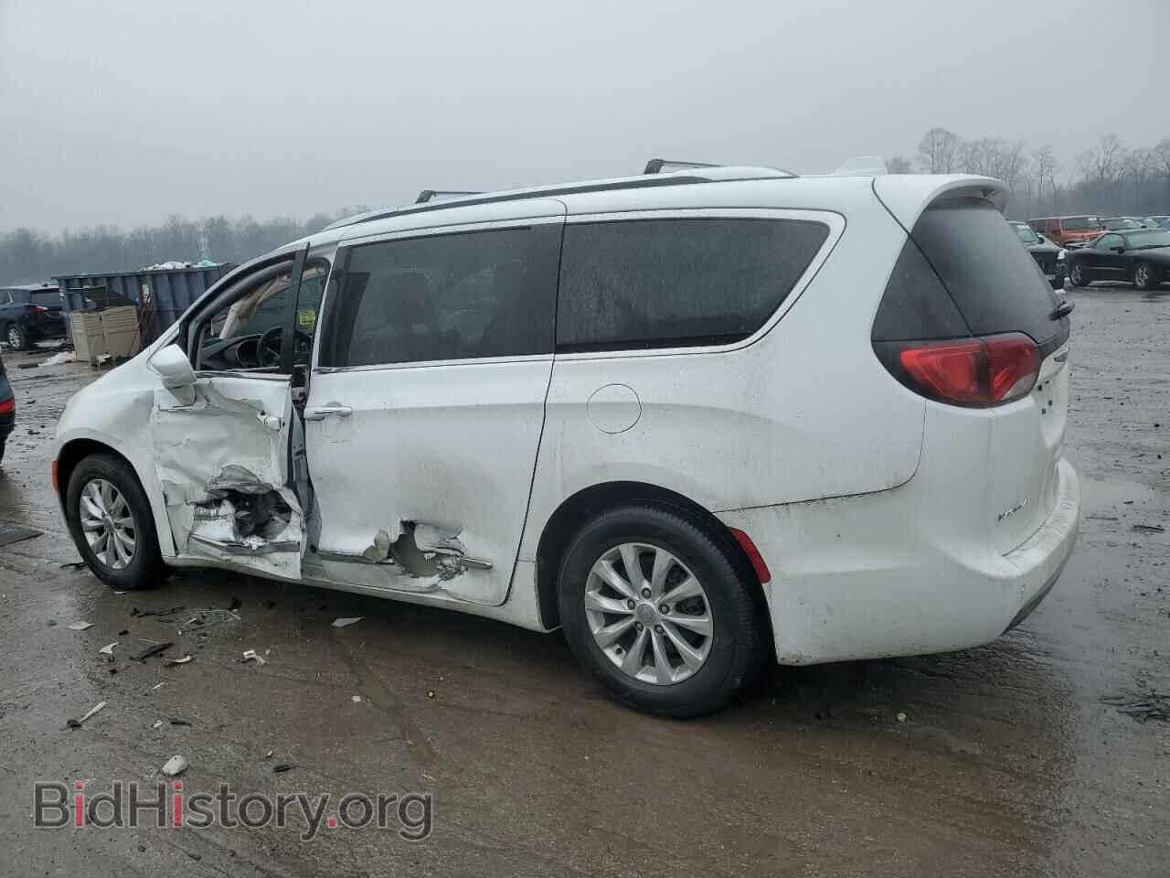 2019 CHRYSLER PACIFICA - VIN: 2C4RC1BG0KR506919 - Фото 2