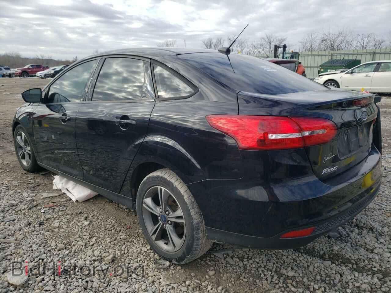 2018 FORD FOCUS - VIN: 1FADP3FE6JL211033 - Фото 2