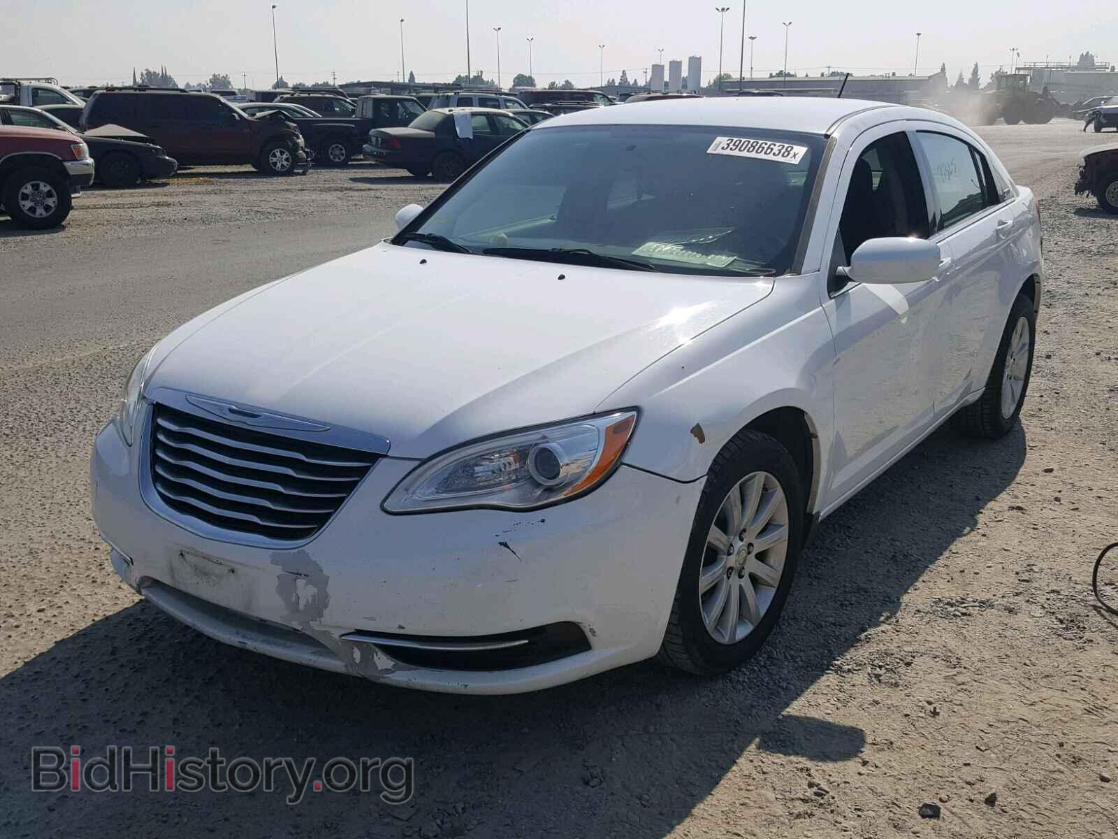 2013 CHRYSLER 200 - VIN: 1C3CCBBB5DN594788 - Фото 2