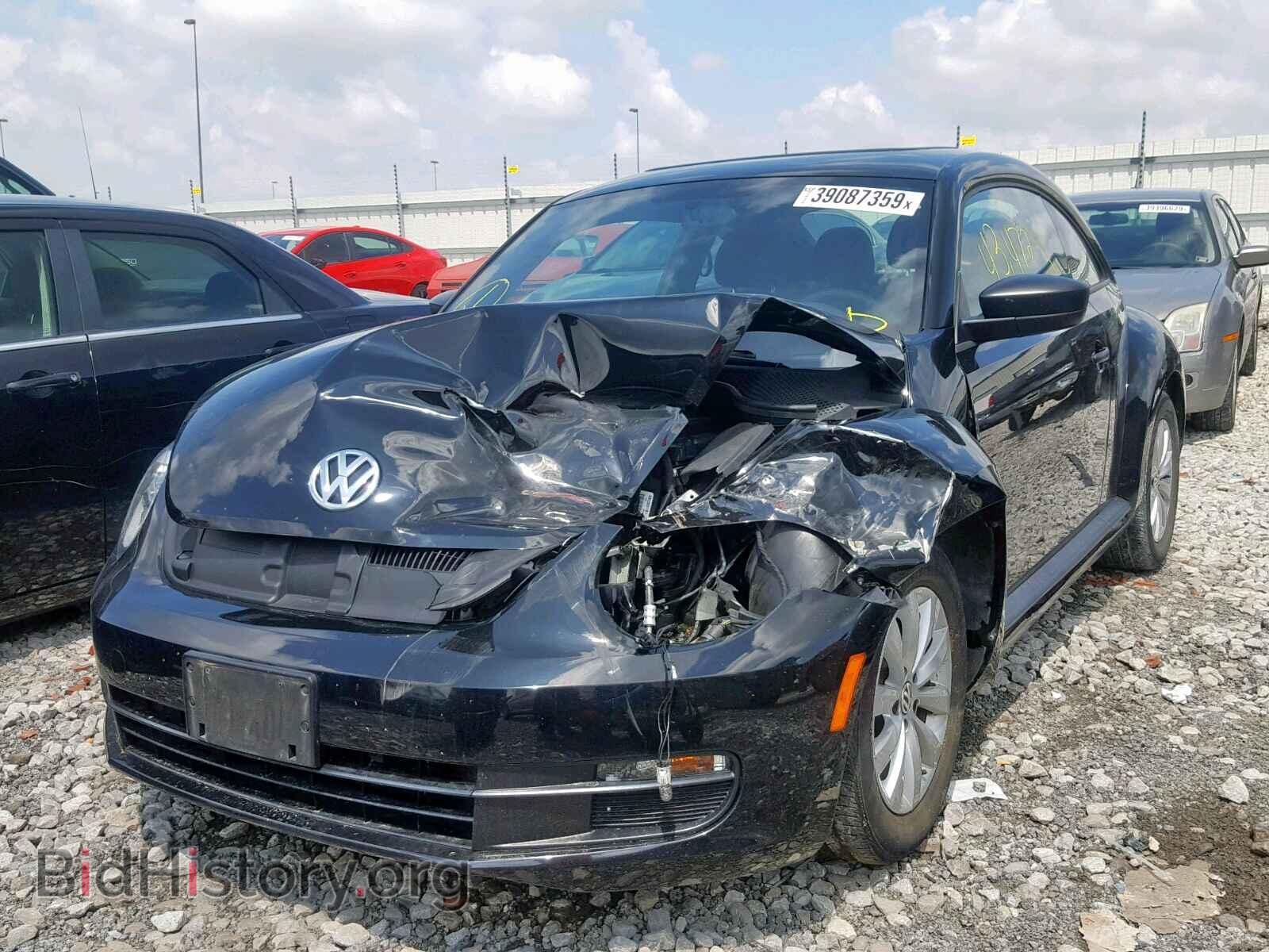 2014 VOLKSWAGEN BEETLE - VIN: 3VWFP7AT0EM609534 - Фото 2