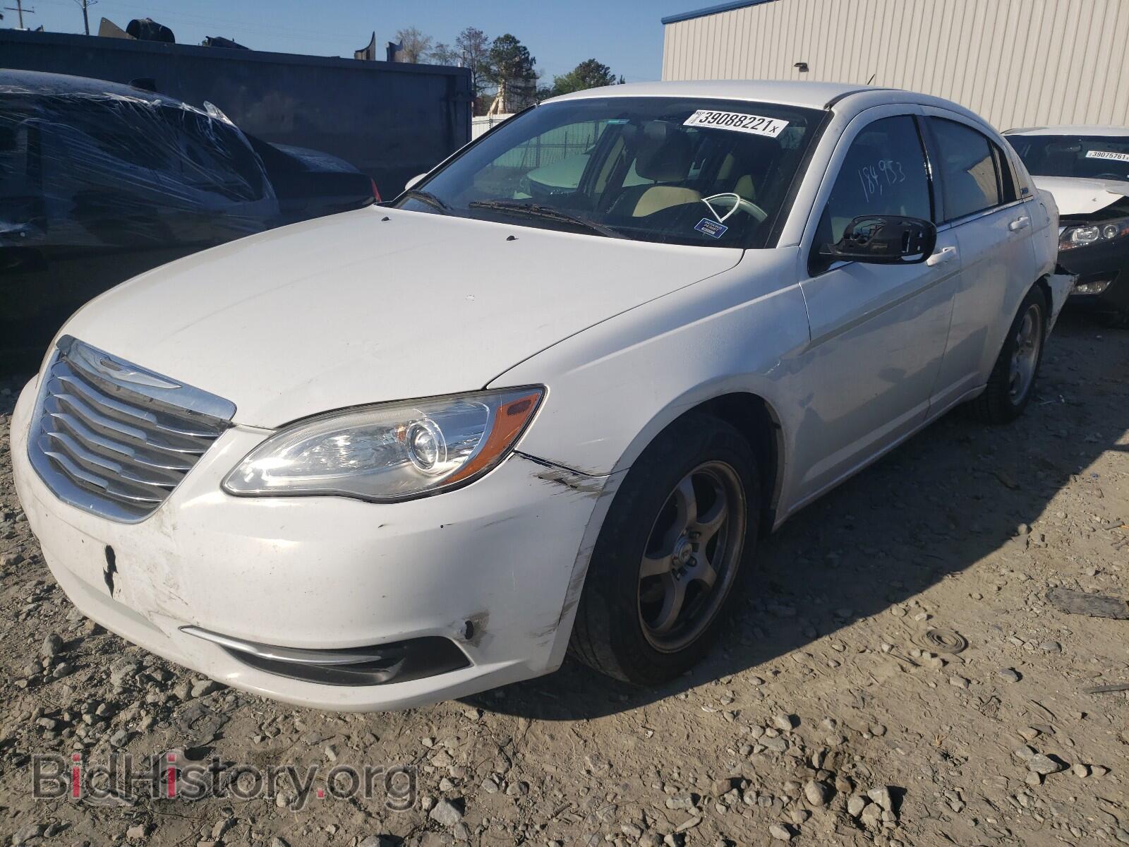 2012 CHRYSLER 200 - VIN: 1C3CCBAB3CN164418 - Фото 2