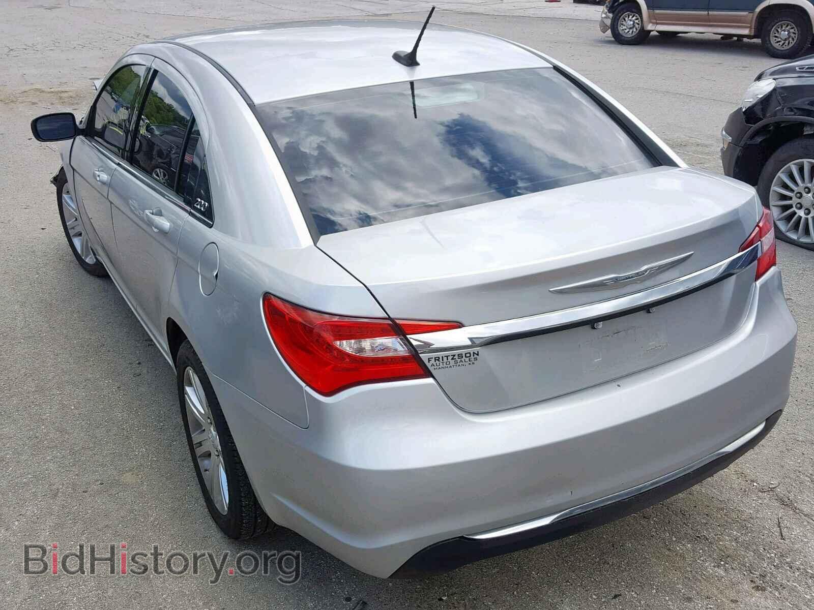 2012 CHRYSLER 200 - VIN: 1C3CCBAB2CN318455 - Фото 3