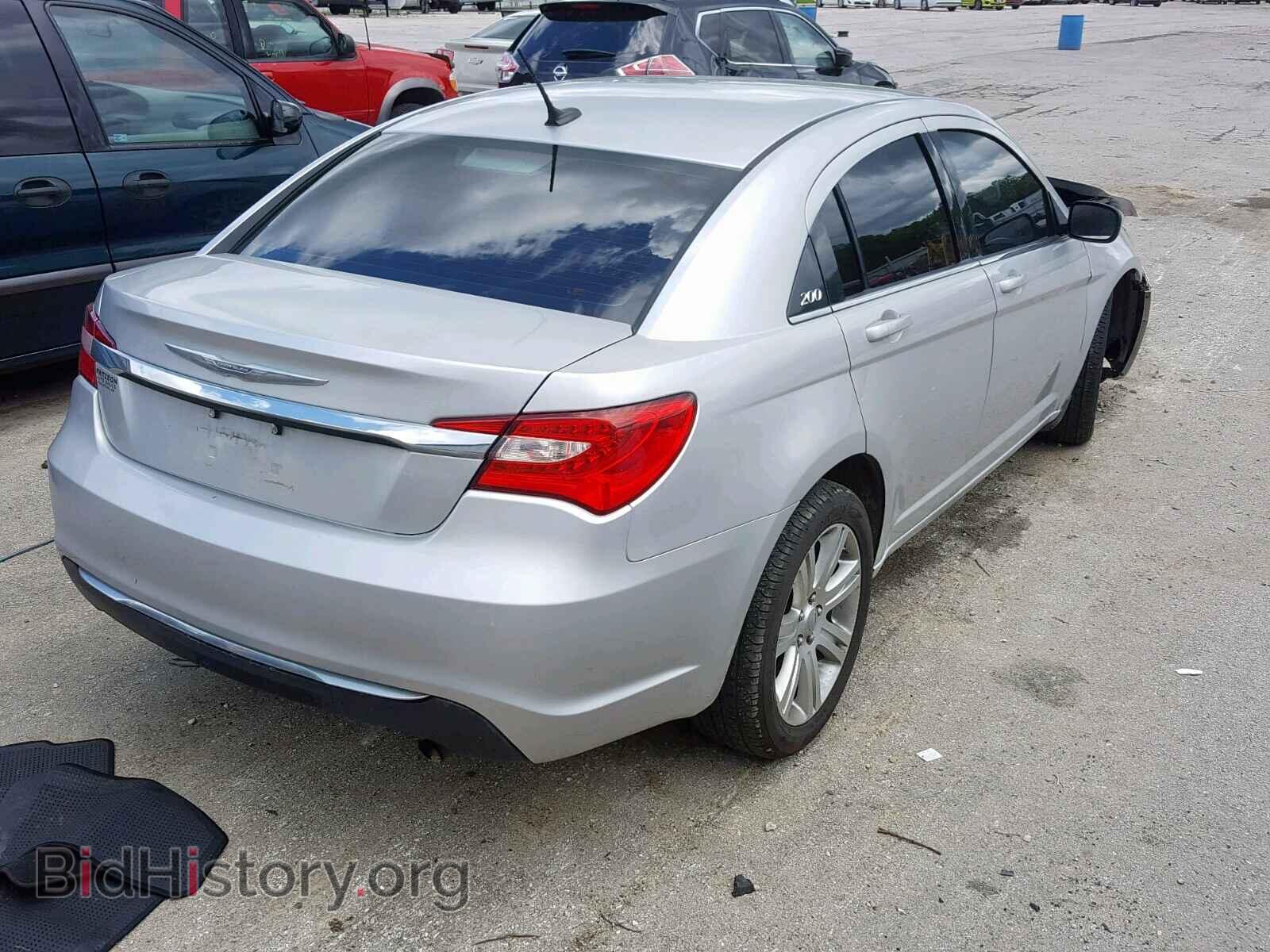 2012 CHRYSLER 200 - VIN: 1C3CCBAB2CN318455 - Фото 4
