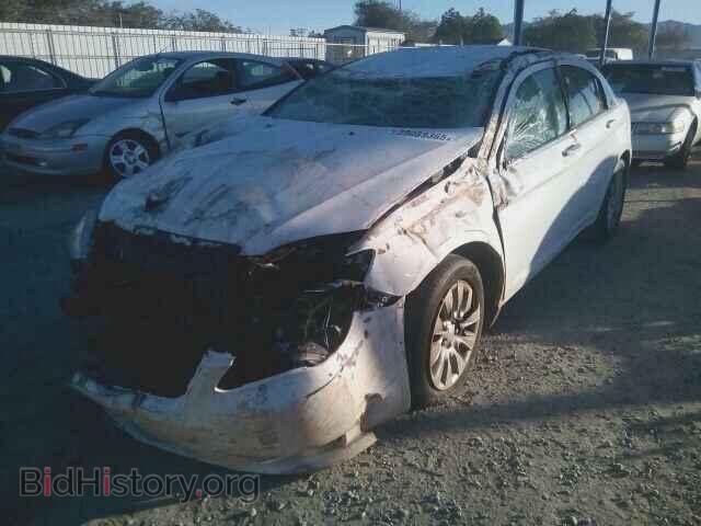 2013 CHRYSLER 200 - VIN: 1C3CCBAB8DN559650 - Фото 2
