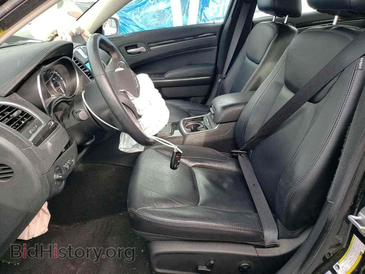 2016 CHRYSLER 300 - VIN: 2C3CCAAG0GH113074 - Фото 7