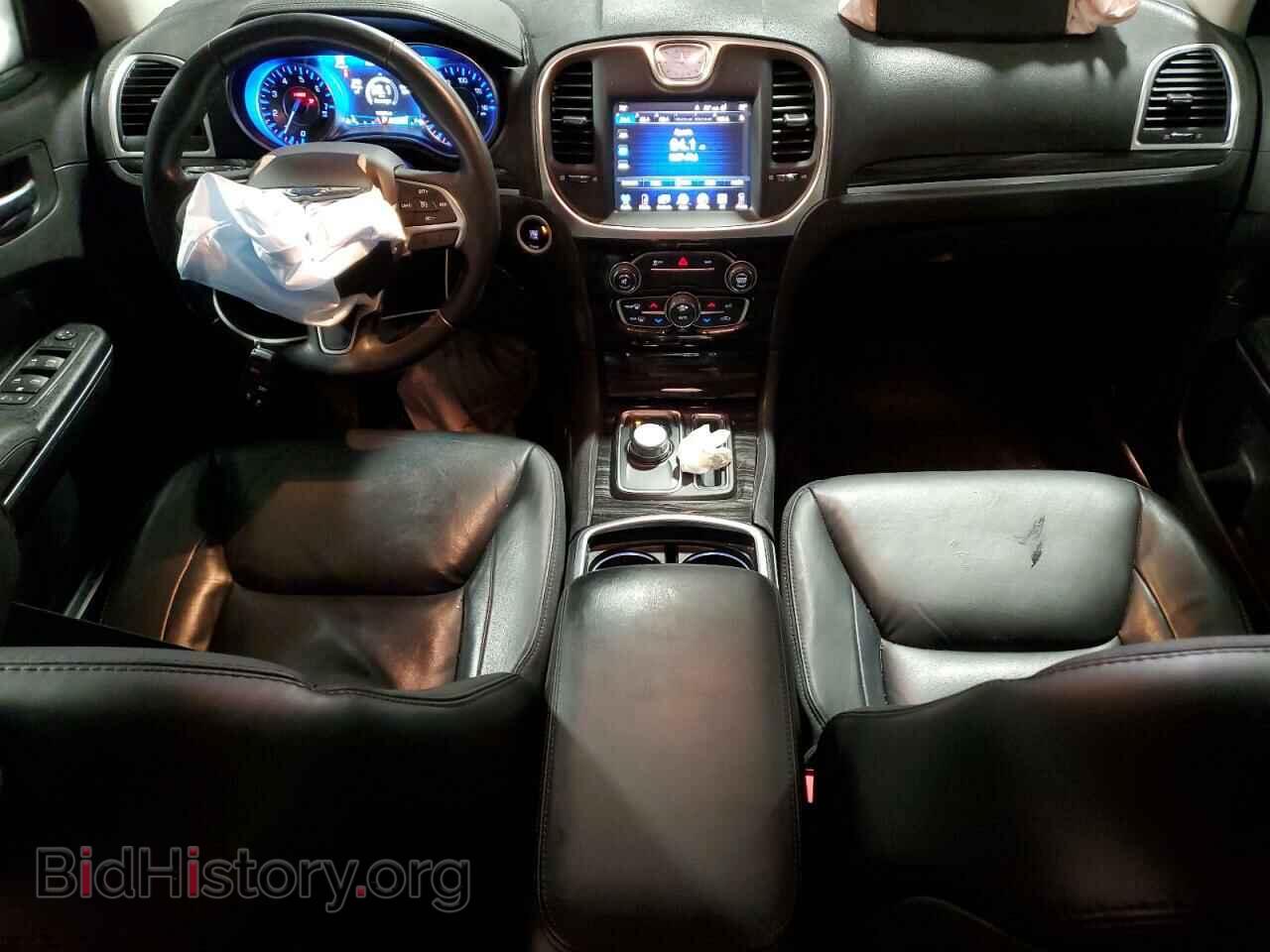 2016 CHRYSLER 300 - VIN: 2C3CCAAG0GH113074 - Фото 8