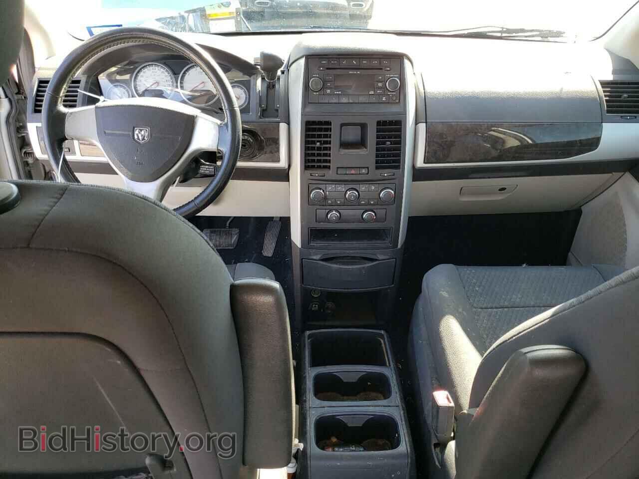 2010 DODGE CARAVAN - VIN: 2D4RN5D17AR144017 - Фото 8