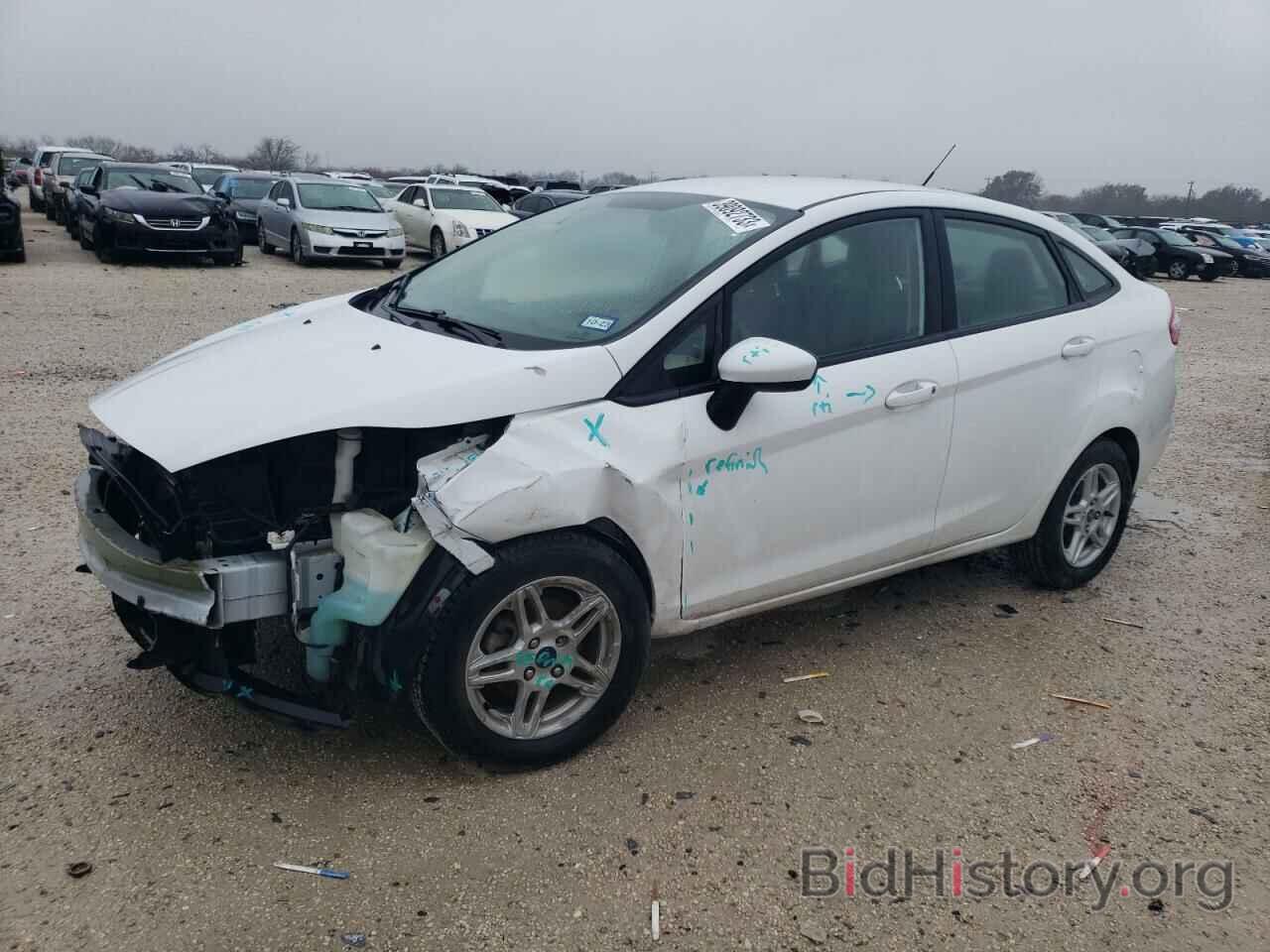 Photo 3FADP4BJ7JM121672 - FORD FIESTA 2018