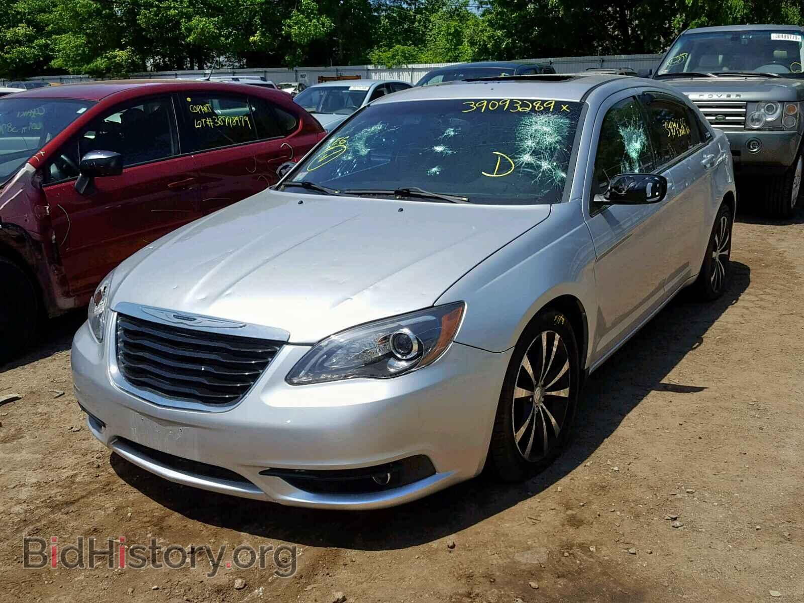 2012 CHRYSLER 200 - VIN: 1C3CCBHGXCN159329 - Фото 2