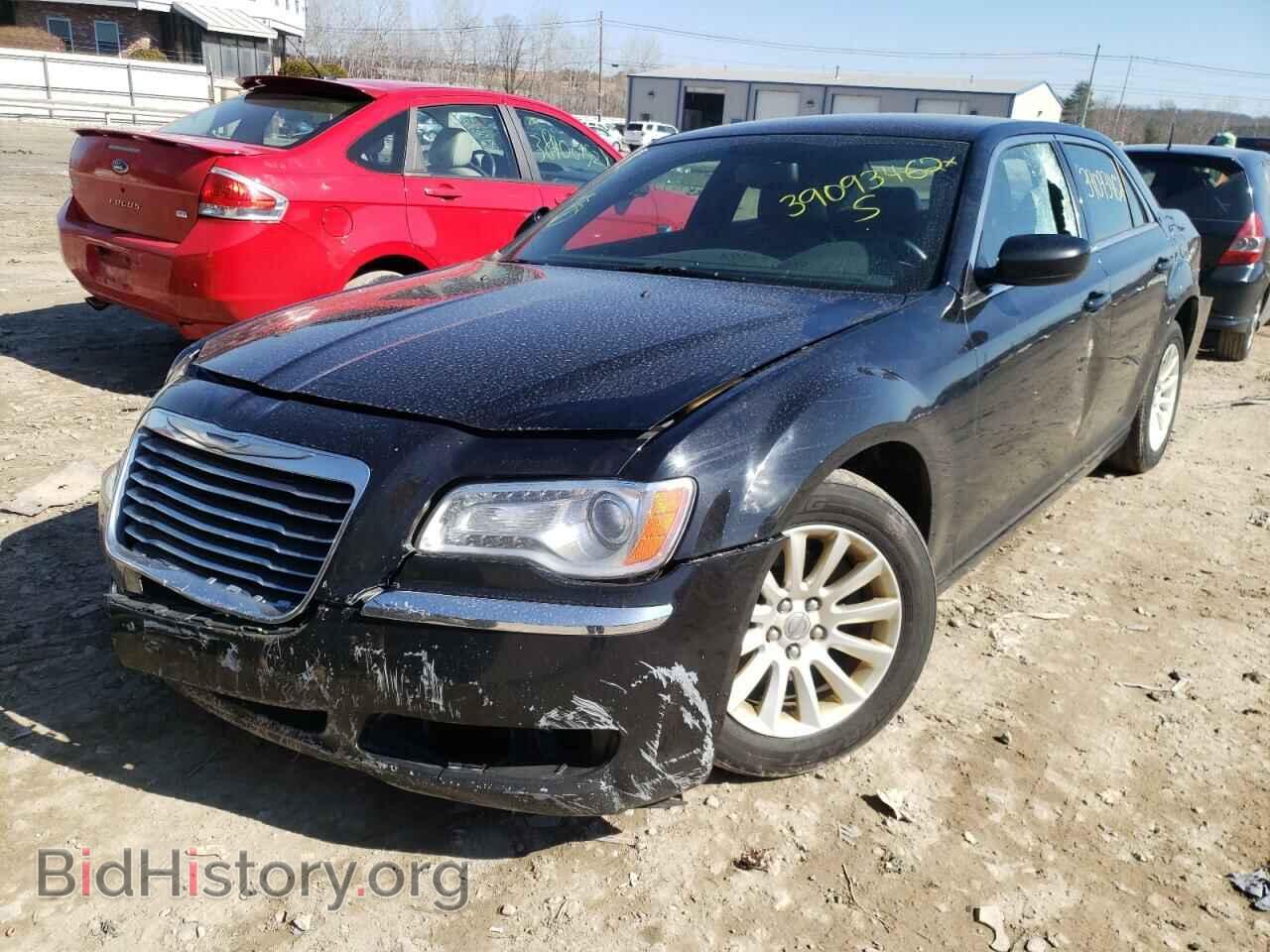 2014 CHRYSLER 300 - VIN: 2C3CCAAG6EH382211 - Фото 2