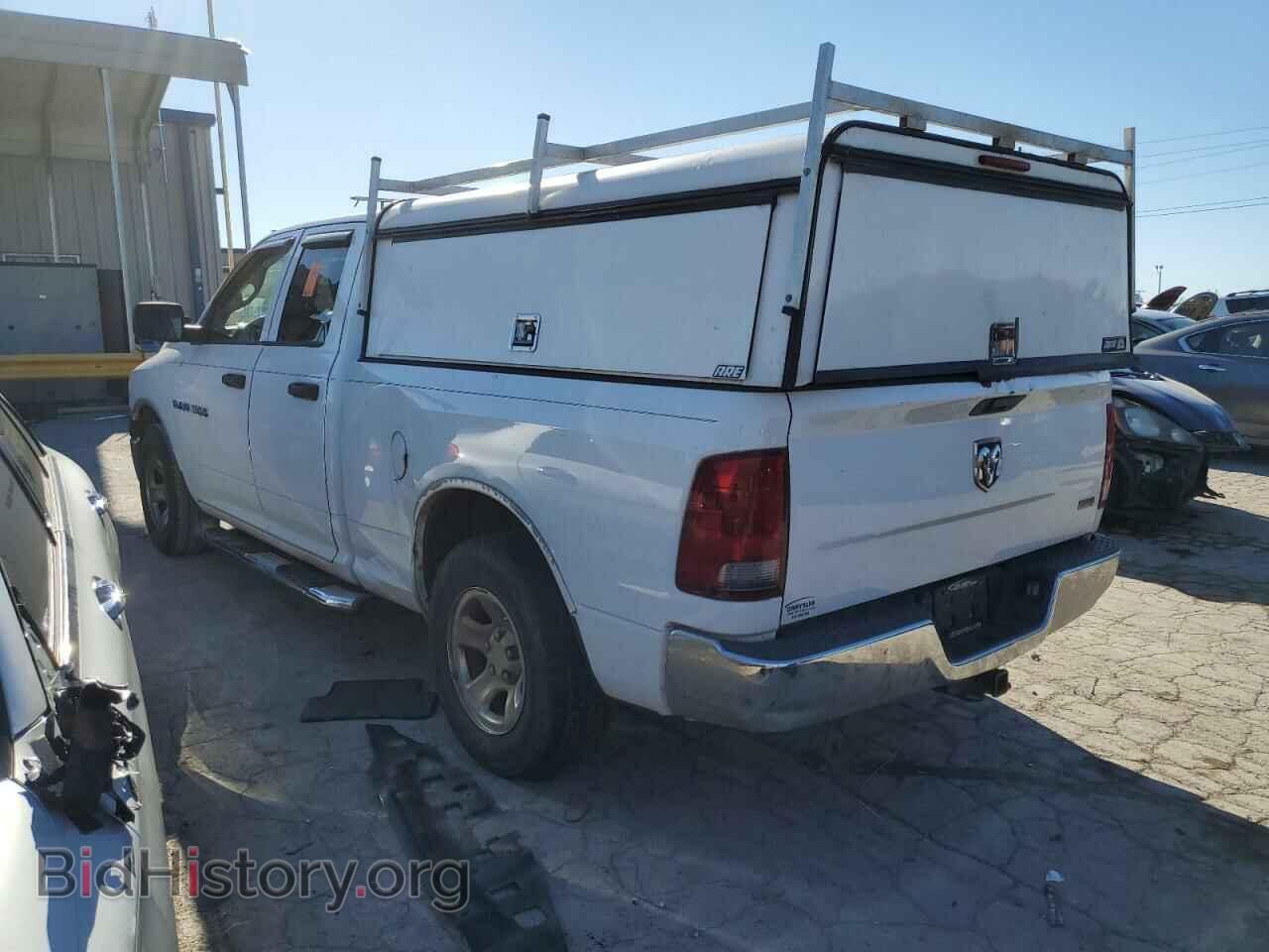 2011 DODGE RAM 1500 - VIN: 1D7RB1GP9BS697143 - Фото 2