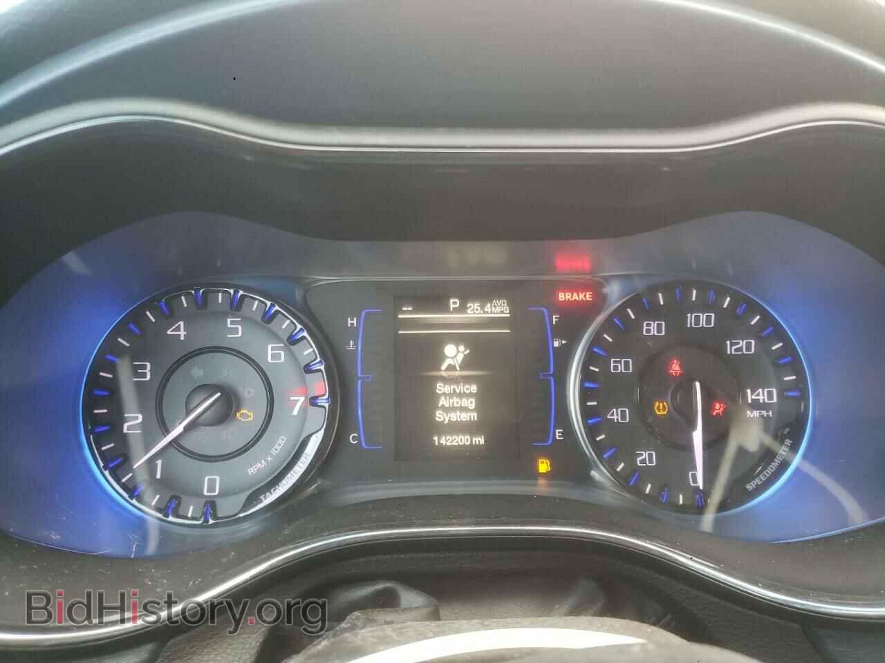 2015 CHRYSLER 200 - VIN: 1C3CCCBG1FN517839 - Фото 9