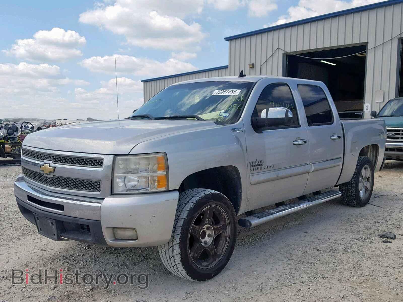 2011 CHEVROLET SILVERADO - VIN: 3GCPCSE01BG366056 - Фото 2
