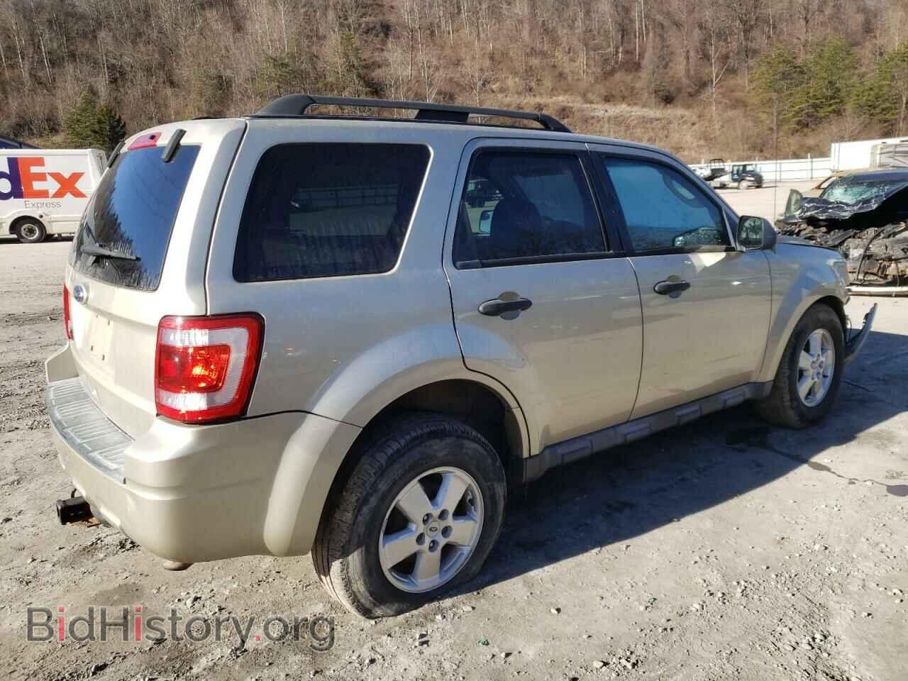 2010 FORD ESCAPE - VIN: 1FMCU0D79AKA32455 - Фото 3