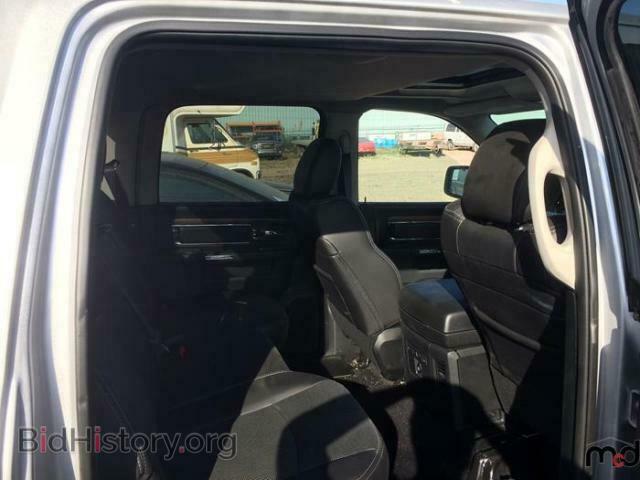 2017 RAM 1500 LARAM - VIN: 1C6RR7NT3HS537445 - Фото 6