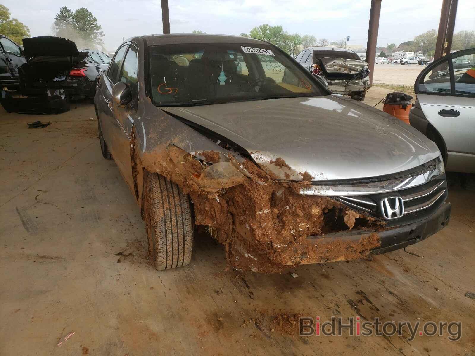 Photo 1HGCP3F86BA018265 - HONDA ACCORD 2011